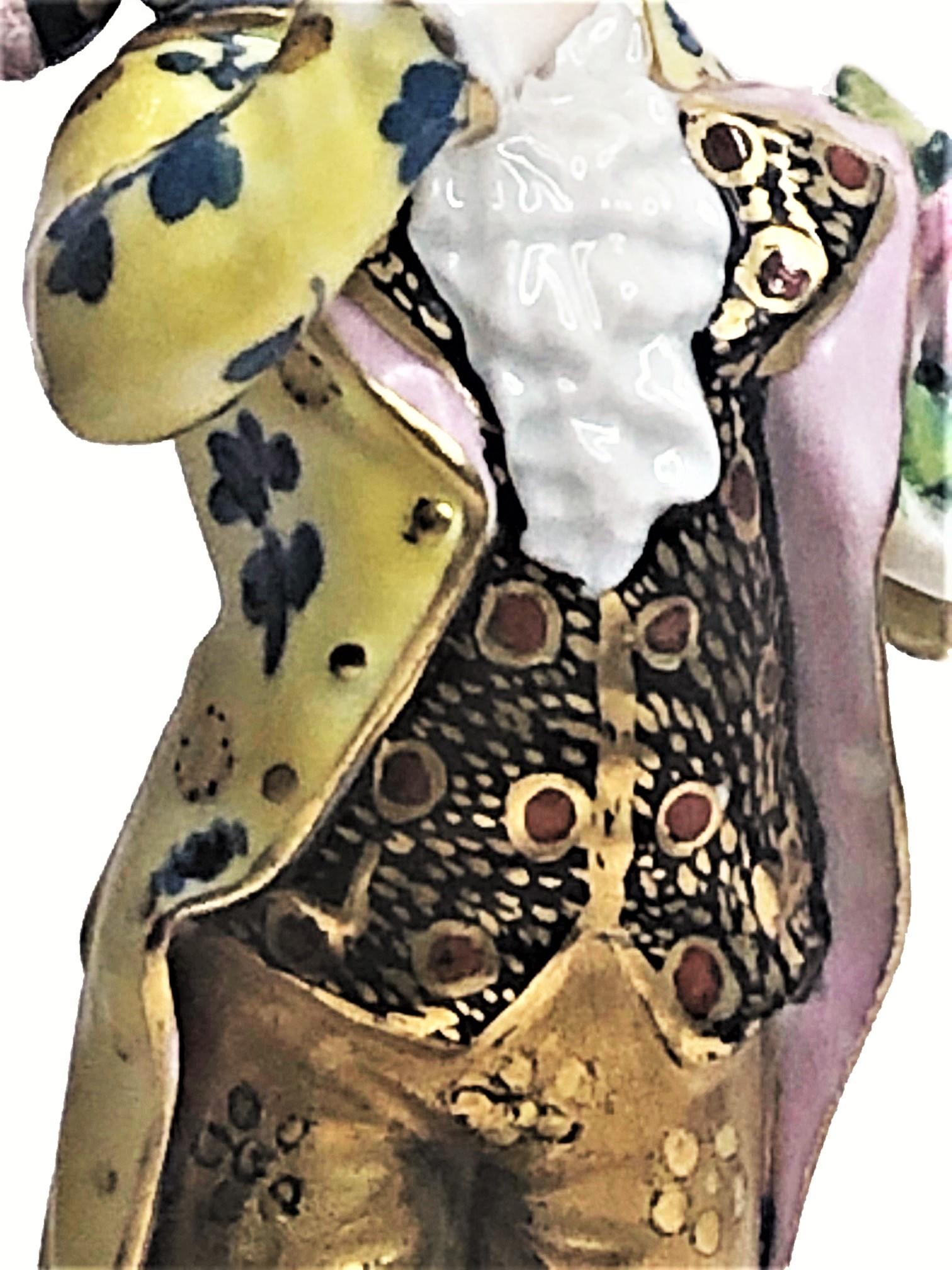 Carl Thieme Dresden Porcelain Figurine of Noble Gentleman in Love, ca. 1870’s In Good Condition For Sale In New York, NY