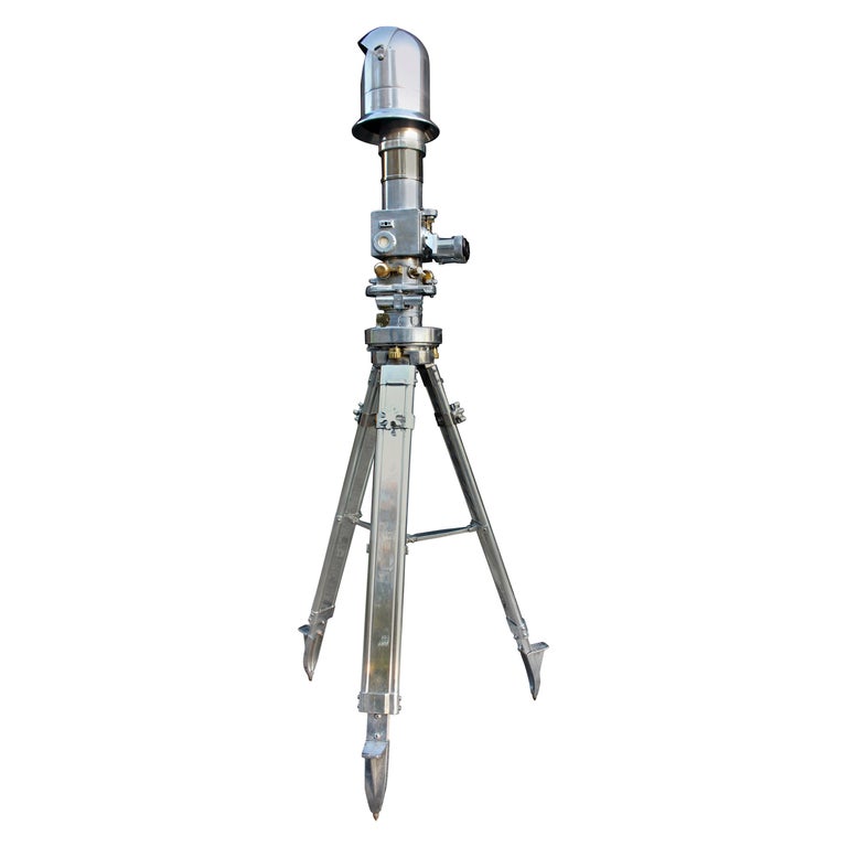 Carl Zeiss RWDF Periscope Binoculars on Tripod Stand, circa 1965 For
