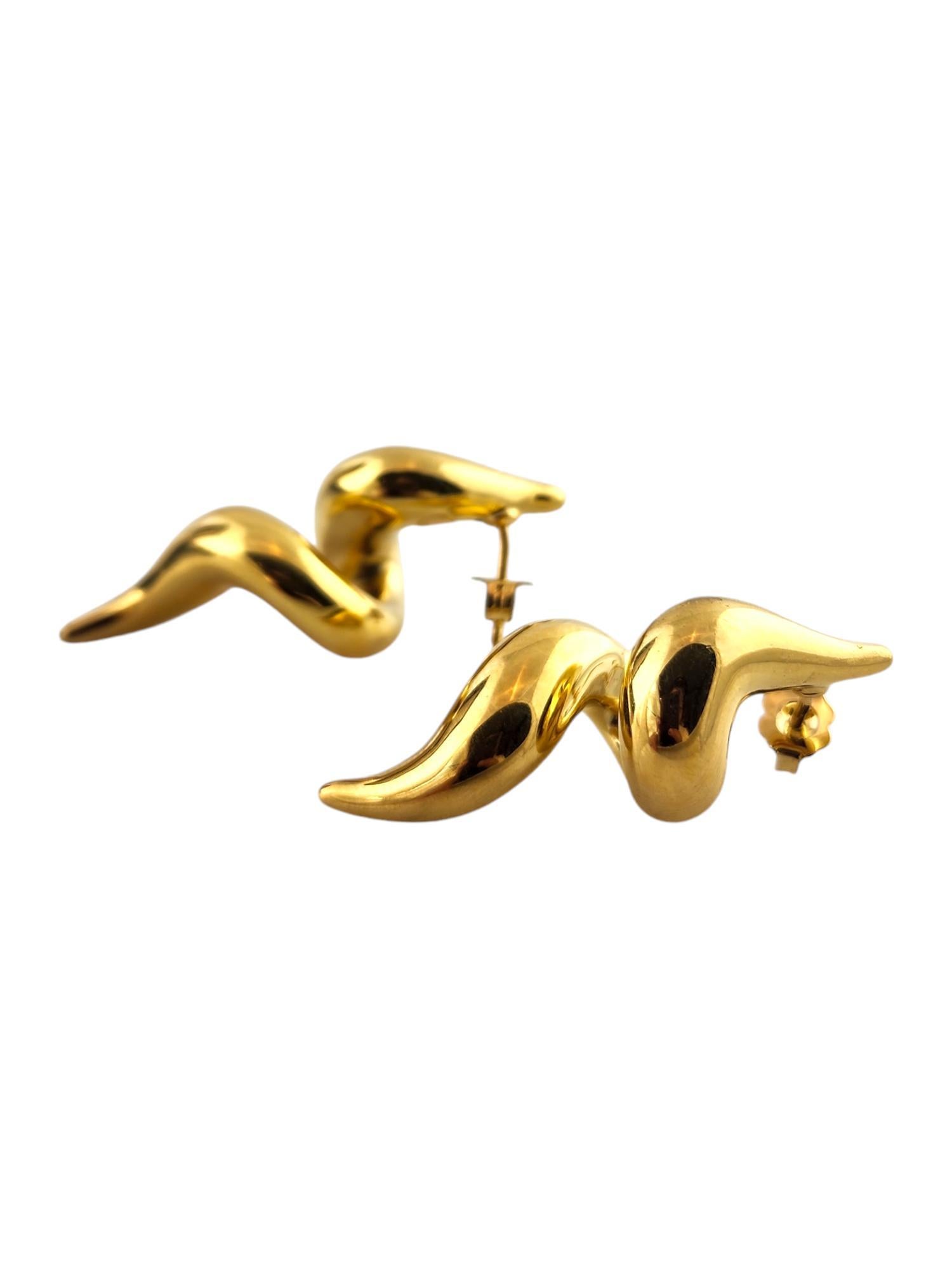 Contemporary Carla 14 Karat Yellow Gold Spiral Drop Earrings #18902 For Sale