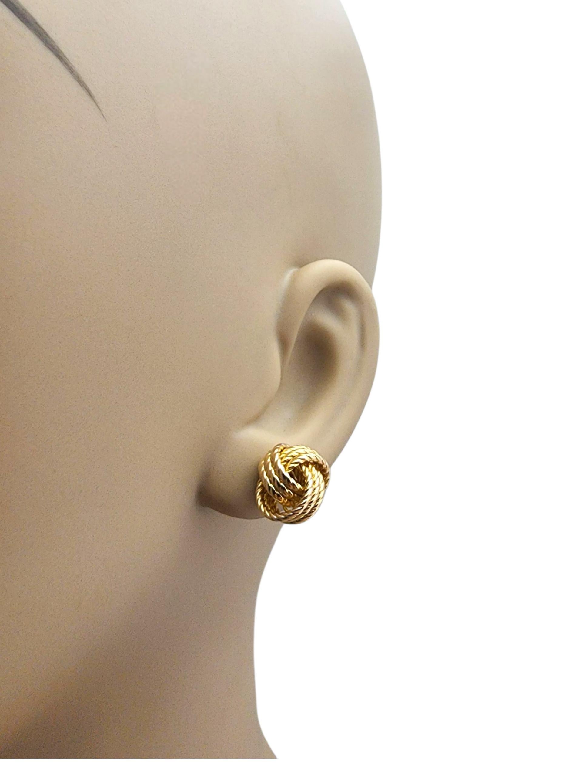 Pendientes Carla de oro amarillo de 14 quilates con nudo de cable #22846 en venta 3