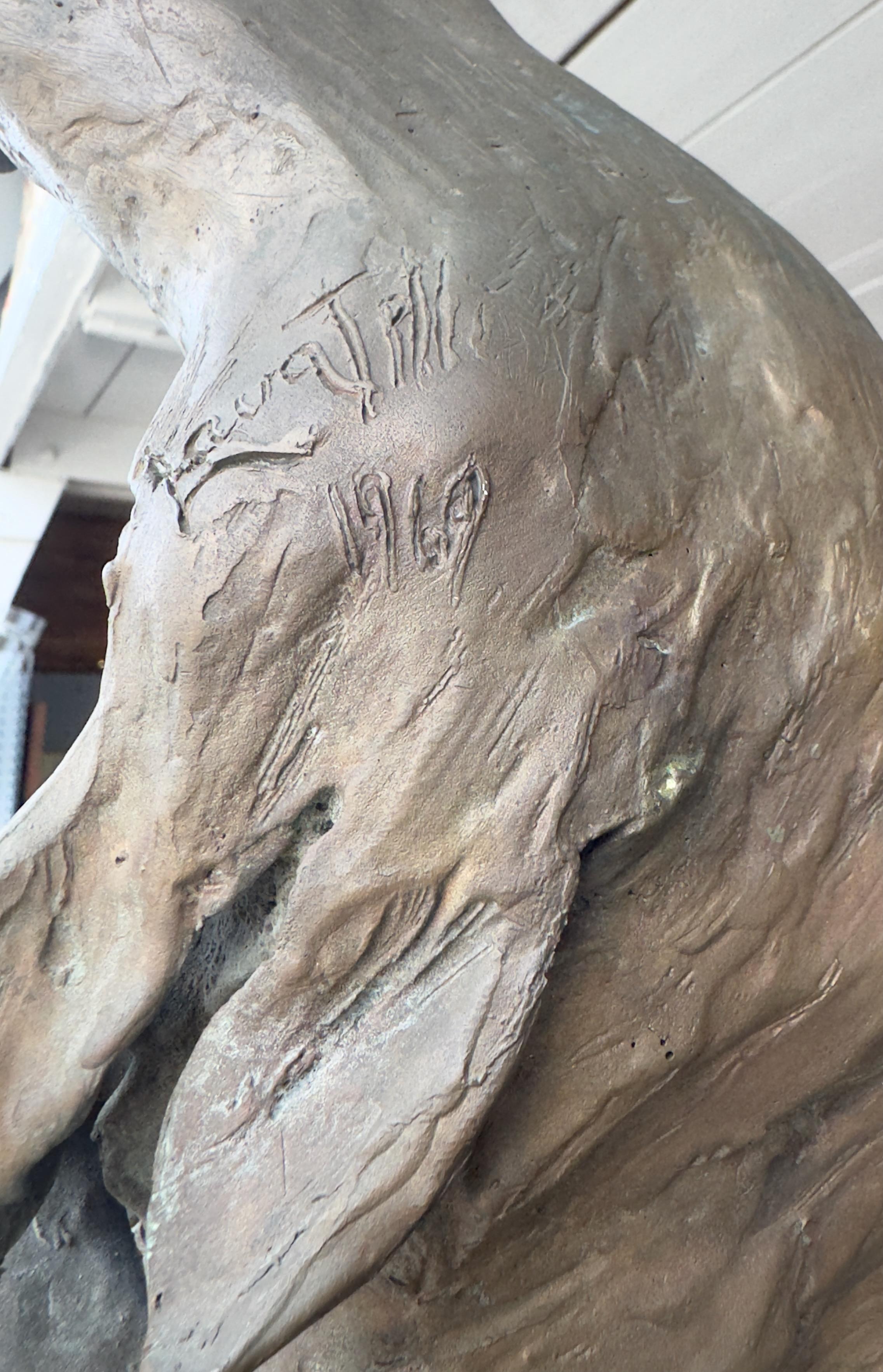 Scultura in bronzo di grandi dimensioni senza titolo di quattro ragazze giocose in vendita 9
