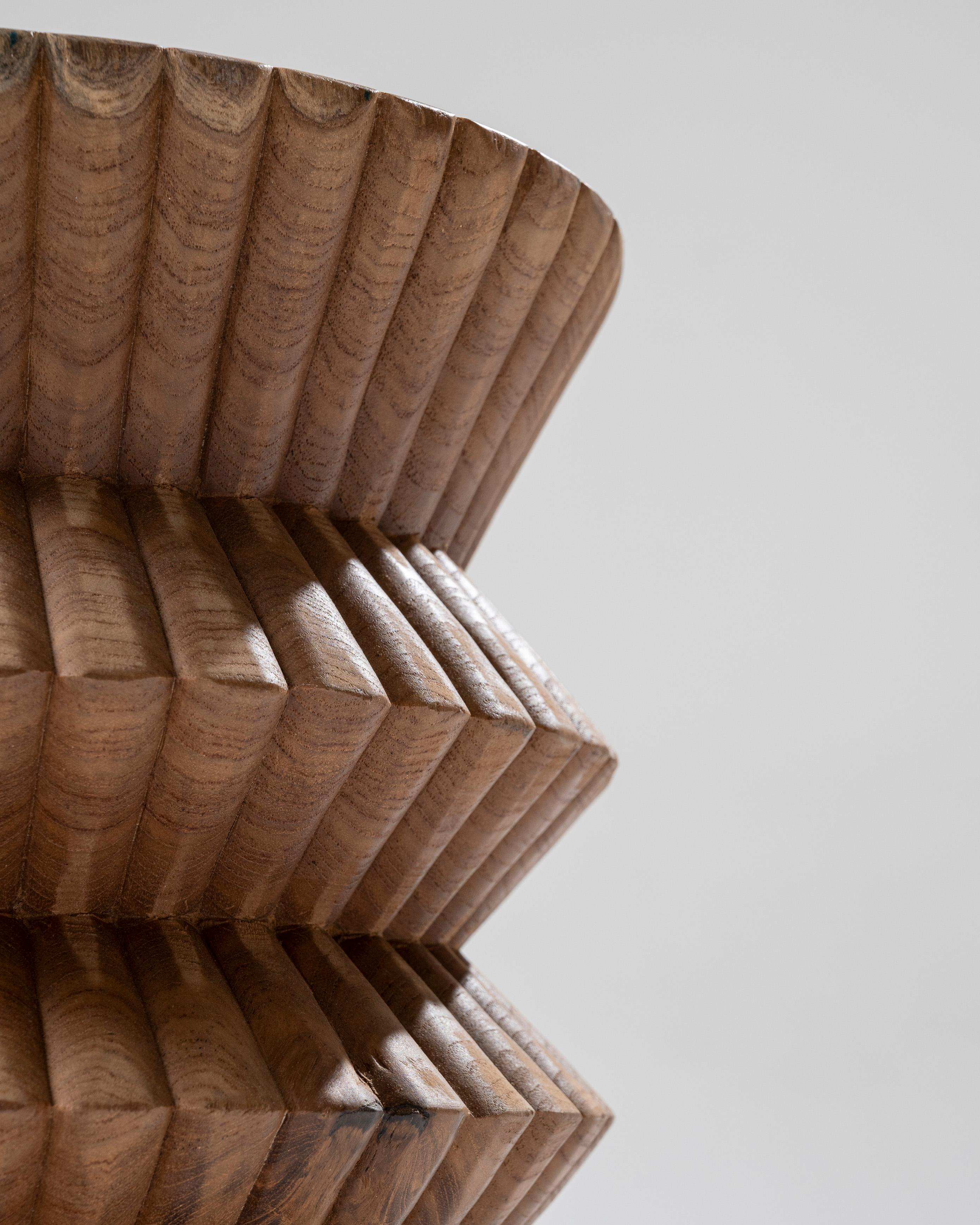 XXIe siècle et contemporain Tabouret en bois Carla en vente