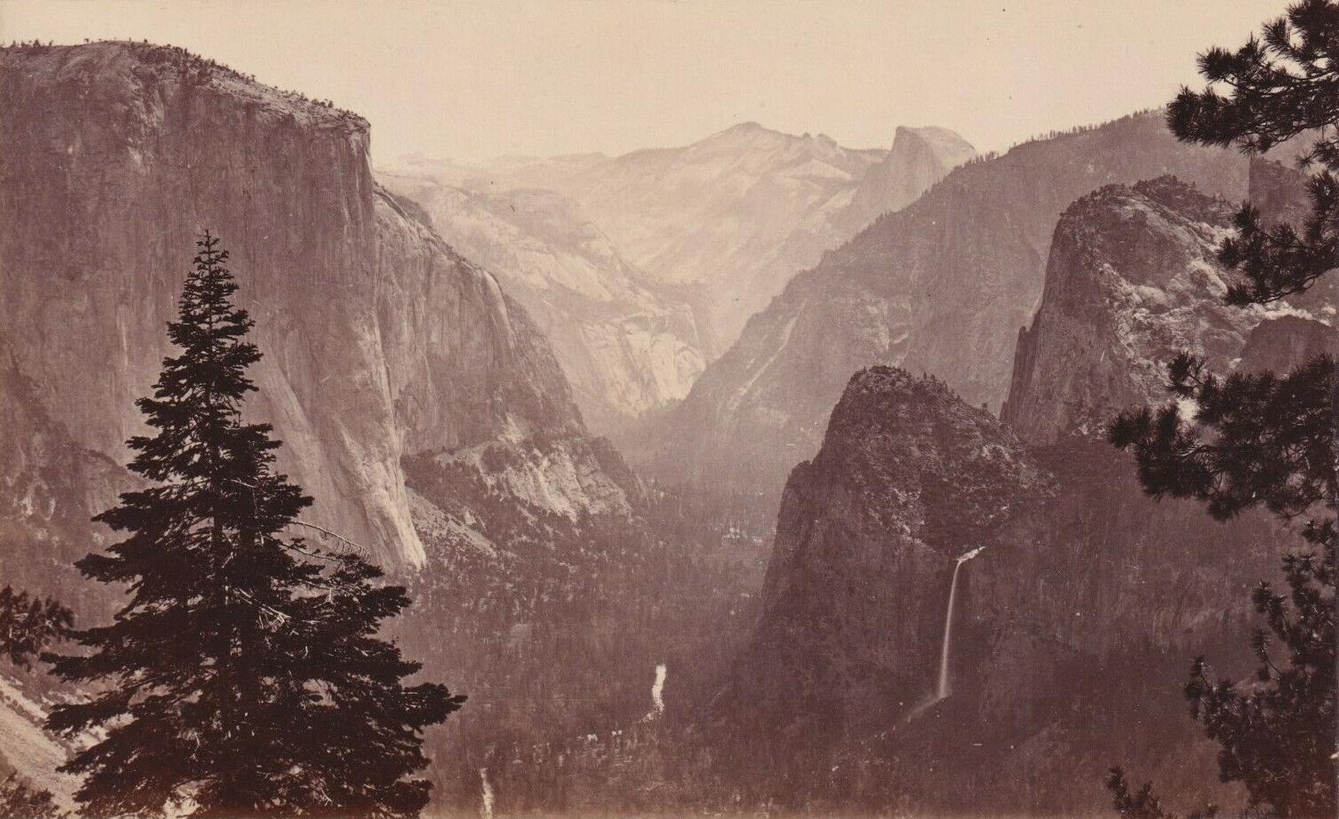 Yosemite Valley from Mariposa Trail at Inspiration Point
