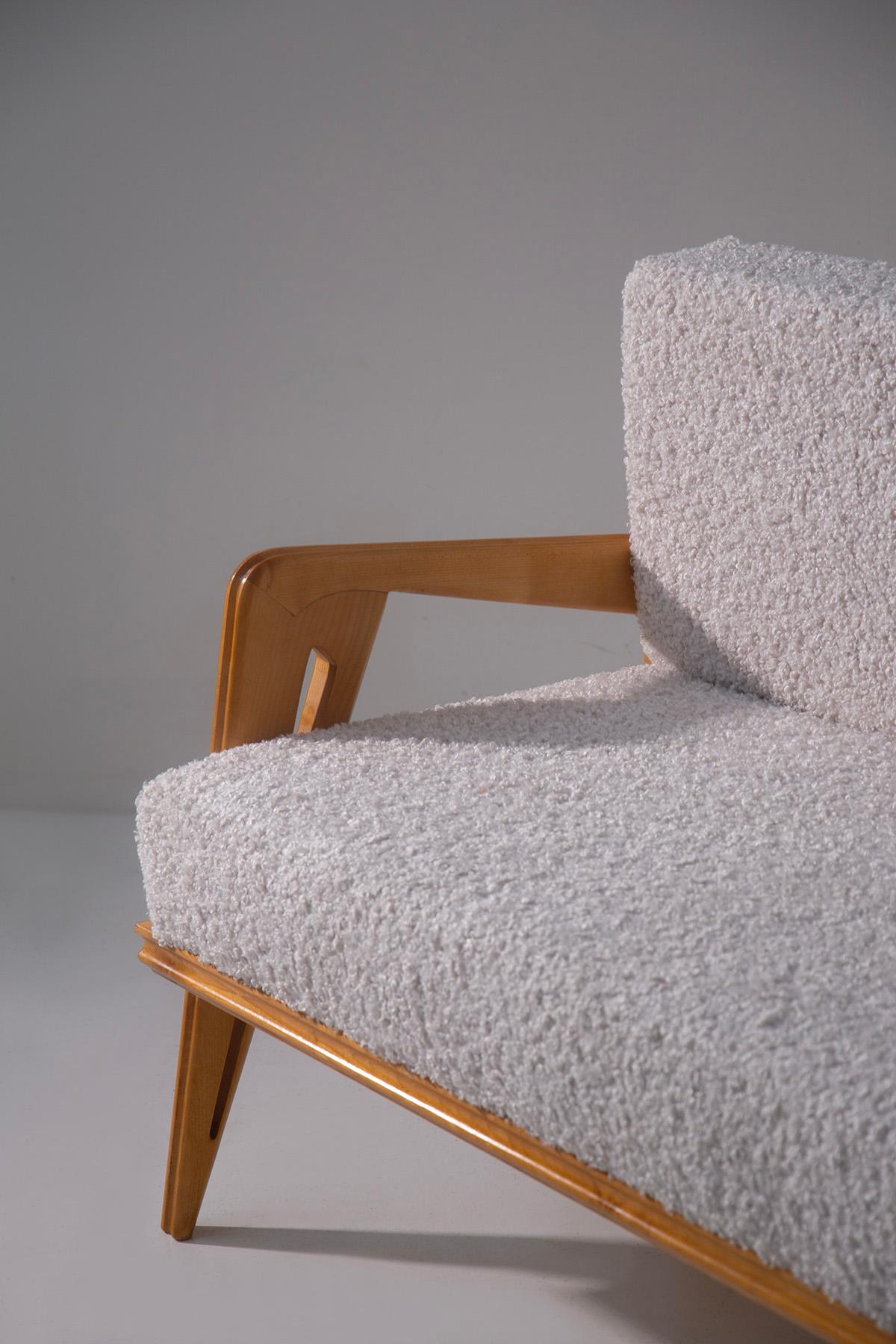 Italienisches Sofa aus weißem Bouclé von Carlo und Campo Graffi (Moderne der Mitte des Jahrhunderts) im Angebot