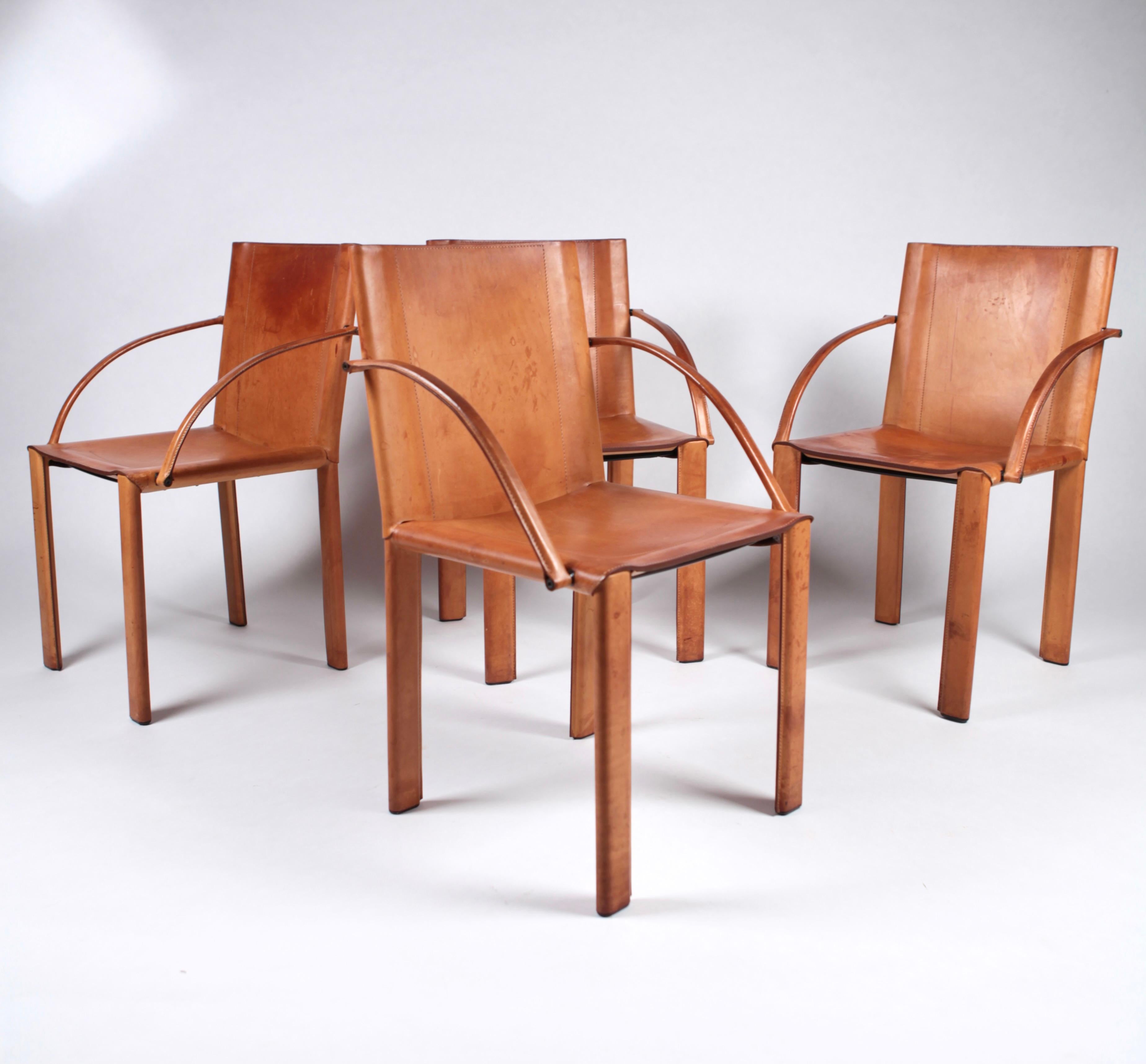 Carlo Bartoli, 4 'Carol' Leather Armchairs by Matteograssi, Italy, 1980 In Good Condition In Berlin, DE