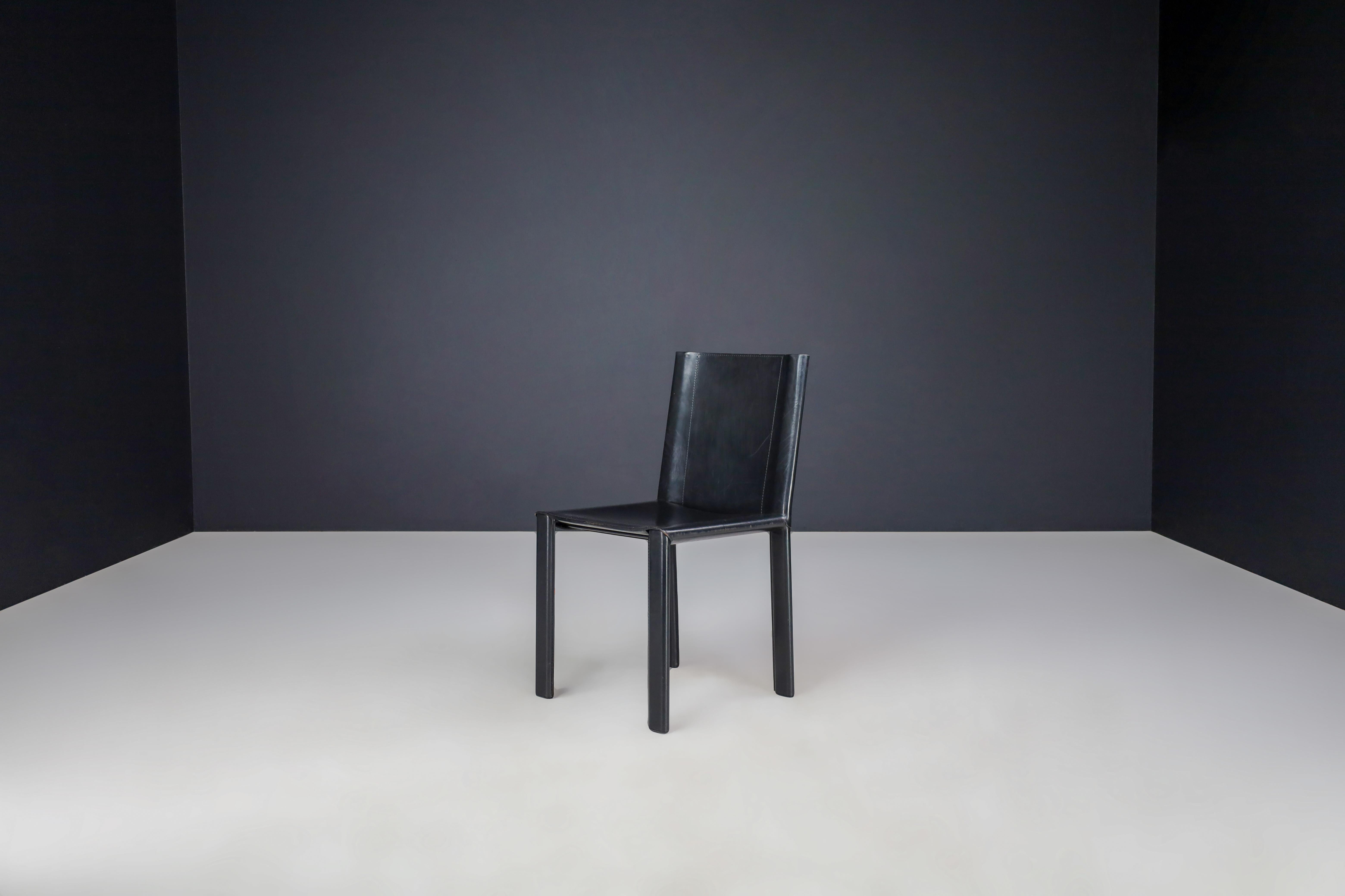 Carlo Bartoli Black Leather Dining Room Chairs for Matteo Grassi Italy 1980s For Sale 1