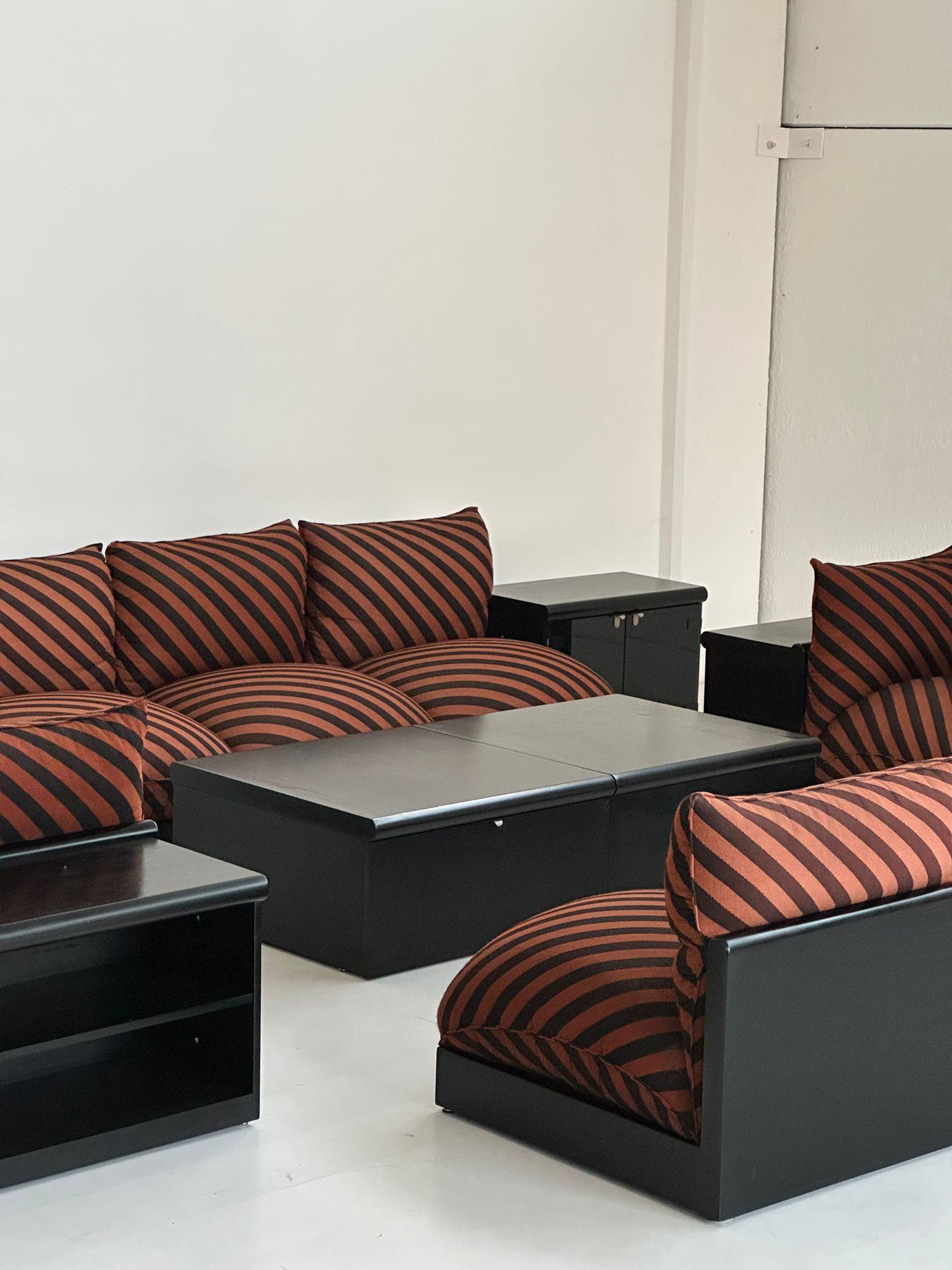 Carlo Bartoli Down Set Sofas and Armchairs For Sale 8
