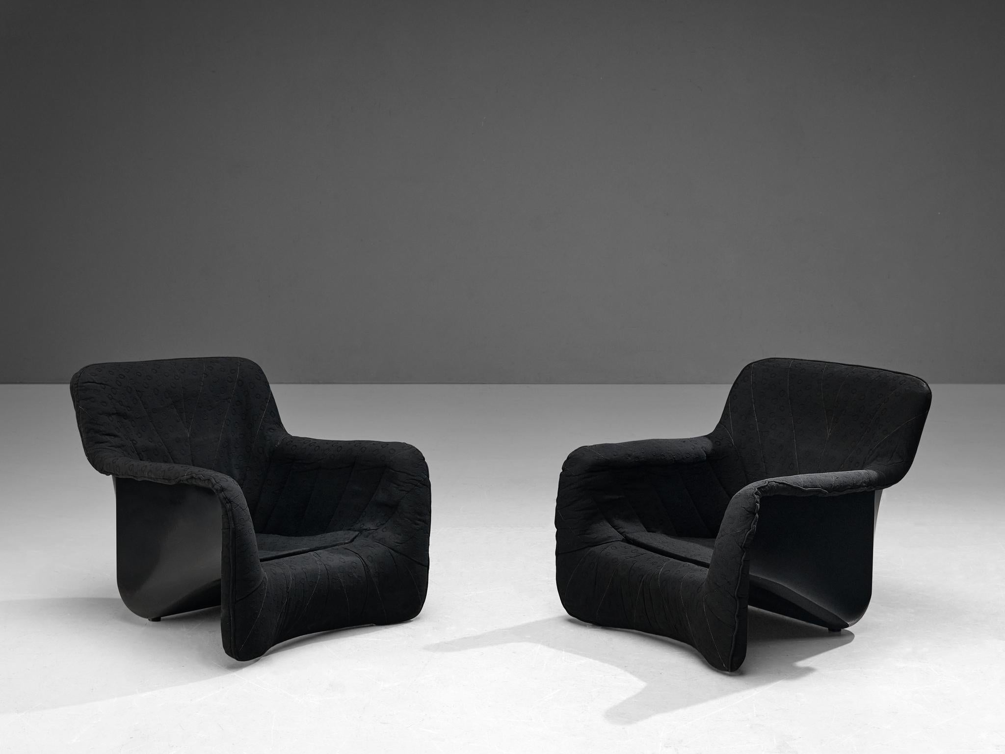 Italian Carlo Bartoli for Arflex Pair of 'Bicia' Lounge Chairs in Fiberglass  For Sale