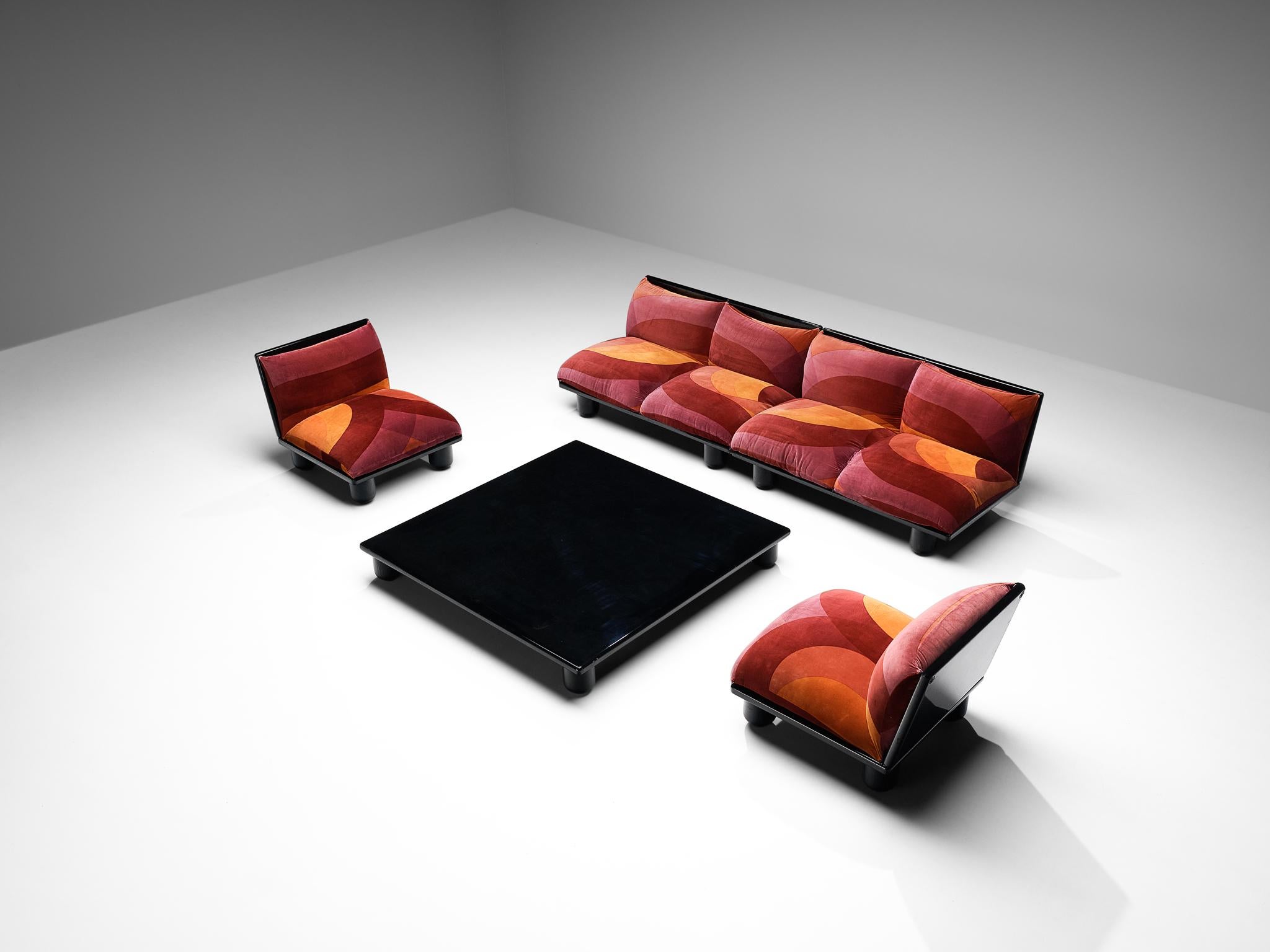 Carlo Bartoli for Rossi di Albizzate, pair of two-seat sofa with pair of lounge chairs and coffee table, model 'Blop', original velvet, lacquered wood, Italy, 1972

A postmodern design by Italian master of architecture and design Carlo Bartoli