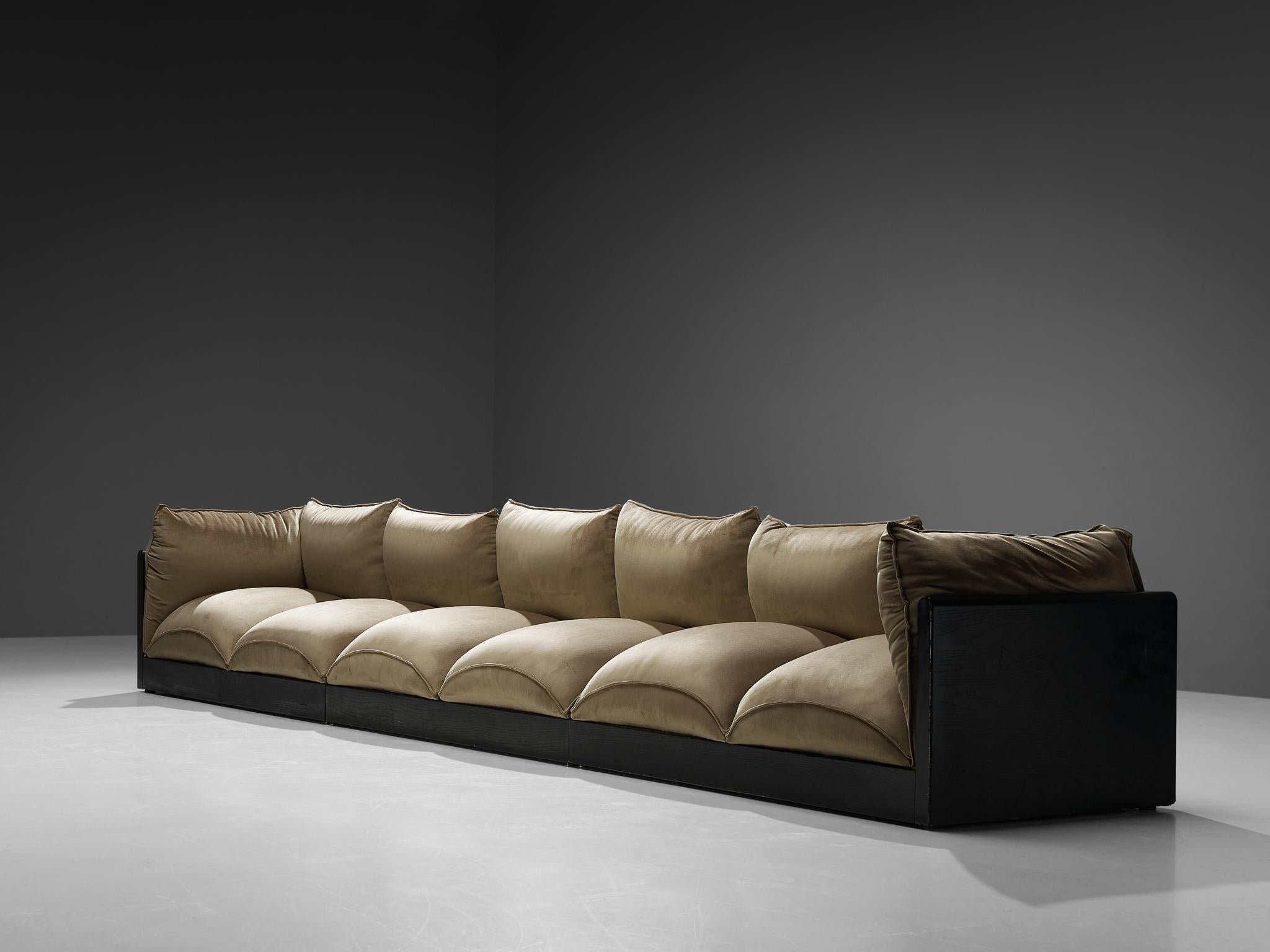 Carlo Bartoli for Rossi di Albizzate Sectional Sofa 'Down' in Beige Velvet In Good Condition In Waalwijk, NL