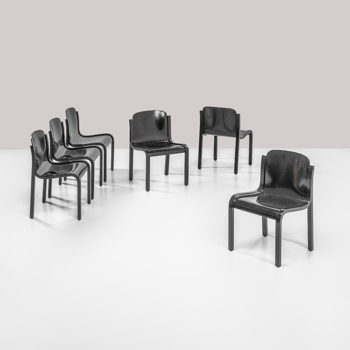 Carlo Bartoli

Mito

A beautiful set of six black lacquered ash wood chairs, the seat and back made of one s shaped bentwood piece.
Edited par Tisettanta, Giussano, Milano.
Italy, circa 1969.

Dimensions
Height : 75 cm
Width : 47 cm
Depth : 40