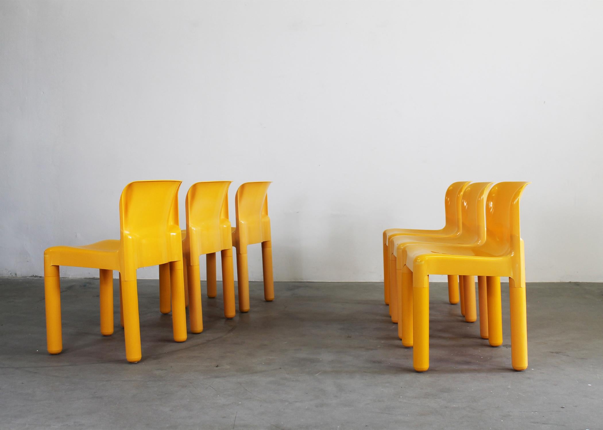 Carlo Bartoli Set di sei sedie 4875 in plastica di Kartell anni '80 In condizioni buone in vendita a Montecatini Terme, IT