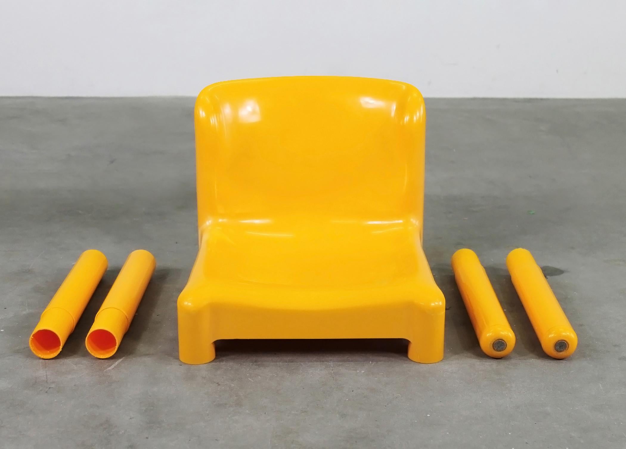 Plastica Carlo Bartoli Set di sei sedie 4875 in plastica di Kartell anni '80 in vendita