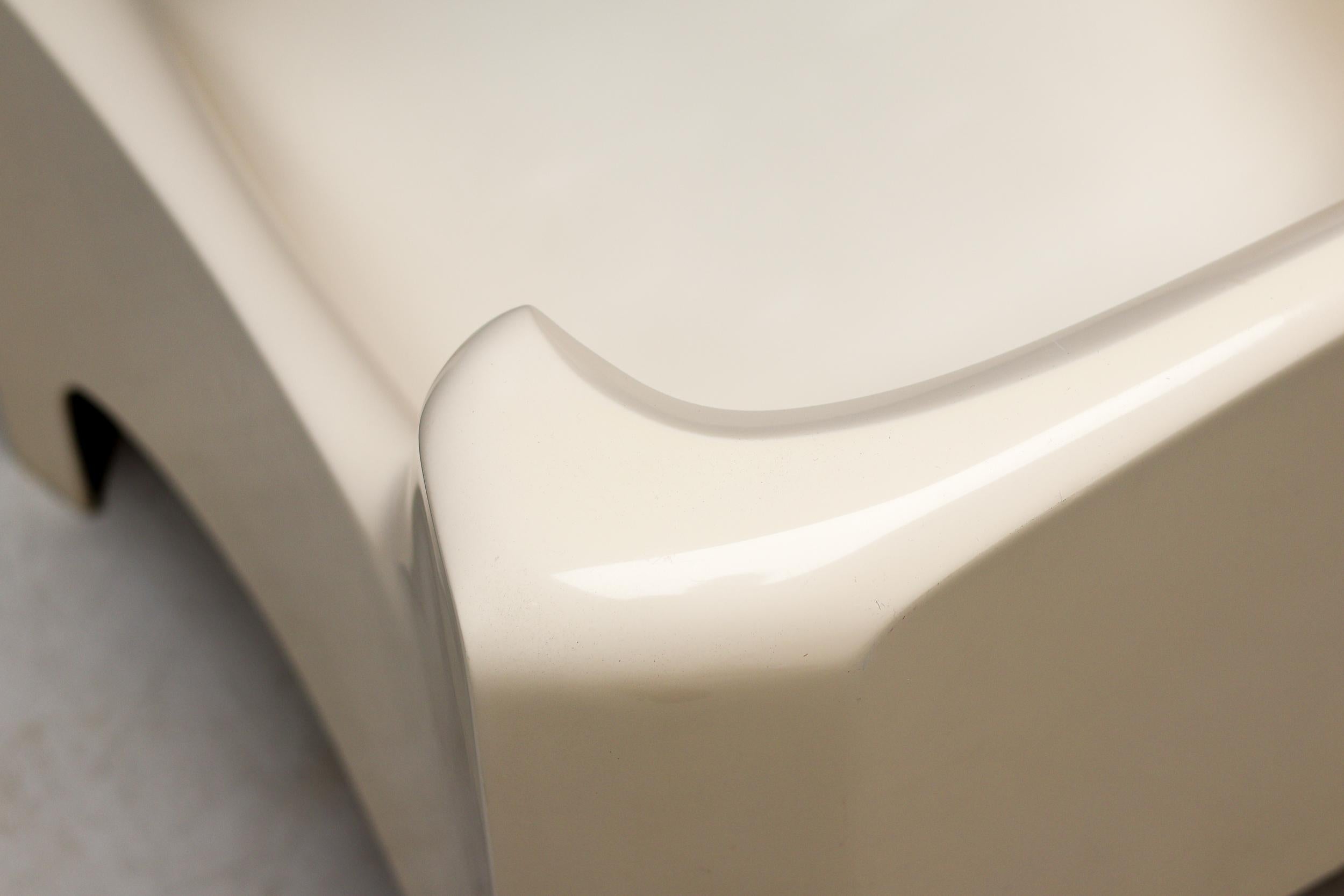 Carlo Bartoli 'Solar' Lounge Chair in Fiberglass by Arflex For Sale 4