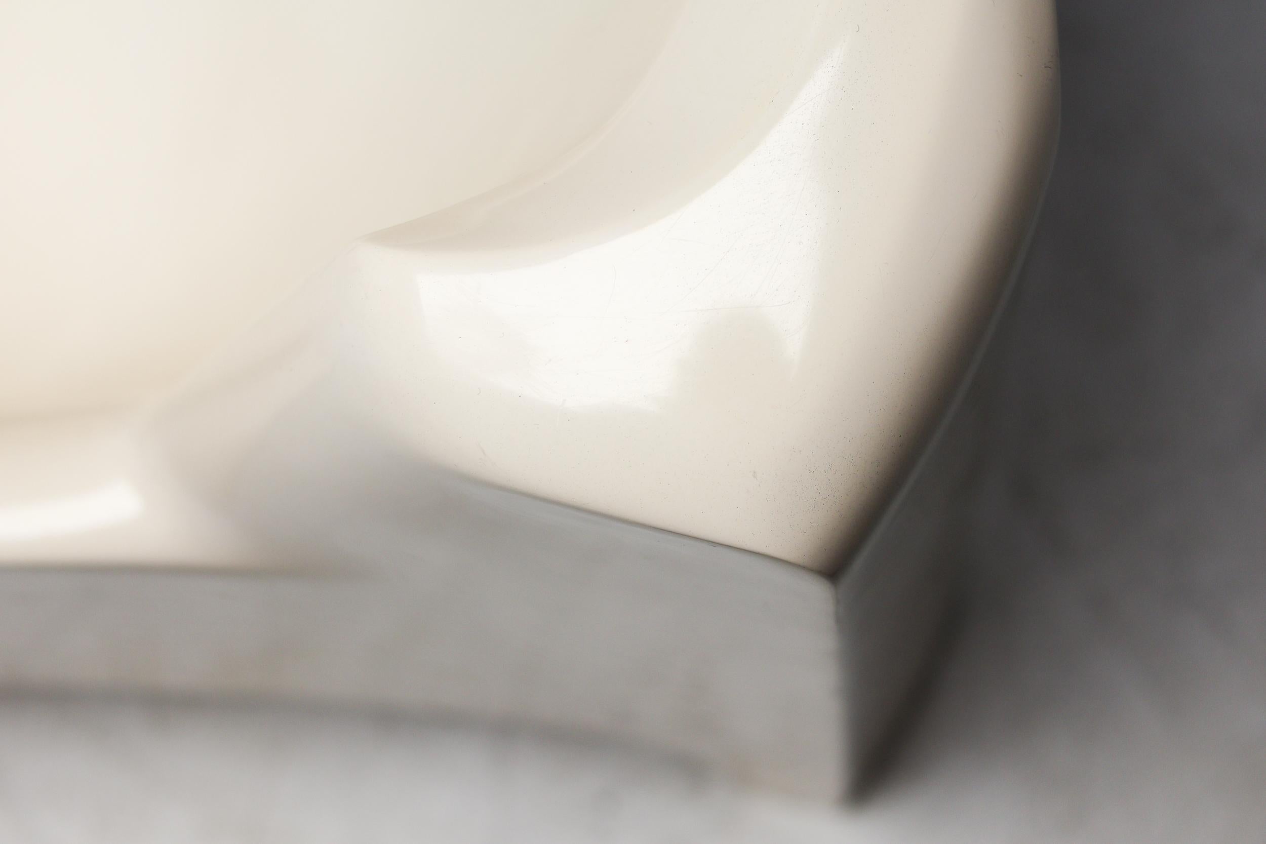 Italian Carlo Bartoli 'Solar' Lounge Chair in Fiberglass by Arflex For Sale
