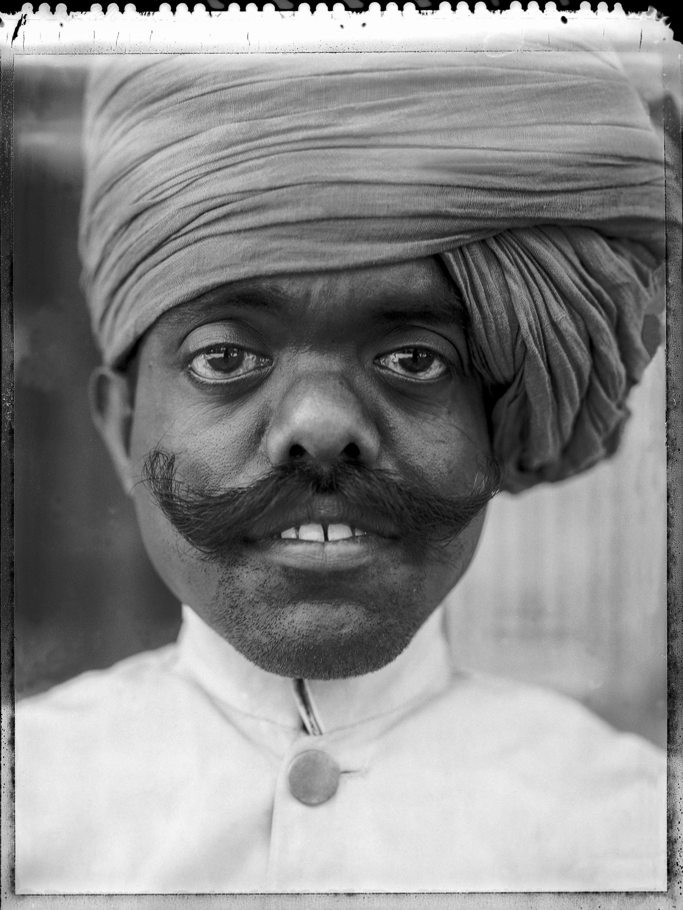 Carlo Bevilacqua Portrait Photograph - Dwarf Rajput - Rajastan - India - ( from  Indian Stills series )