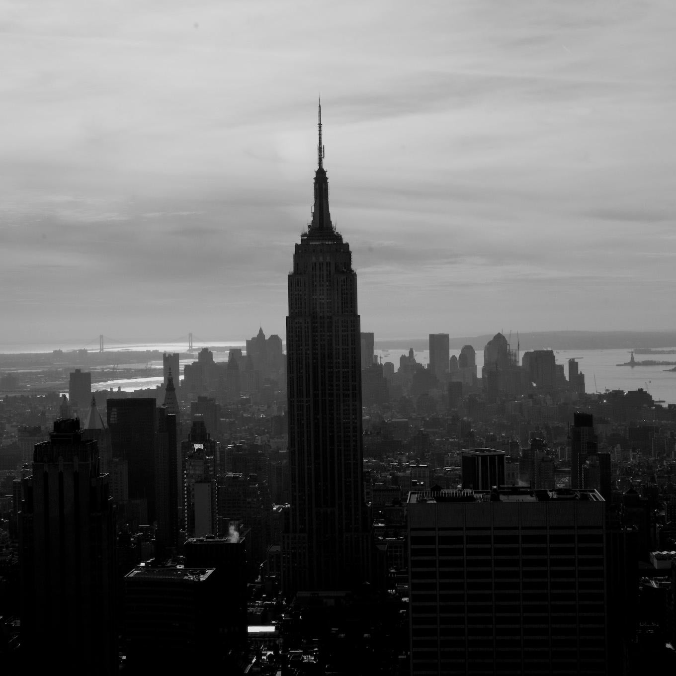 Carlo Bevilacqua Landscape Photograph – Empire State Building dal Top Of The Rock . Manhattan ( dalla Serie New York)