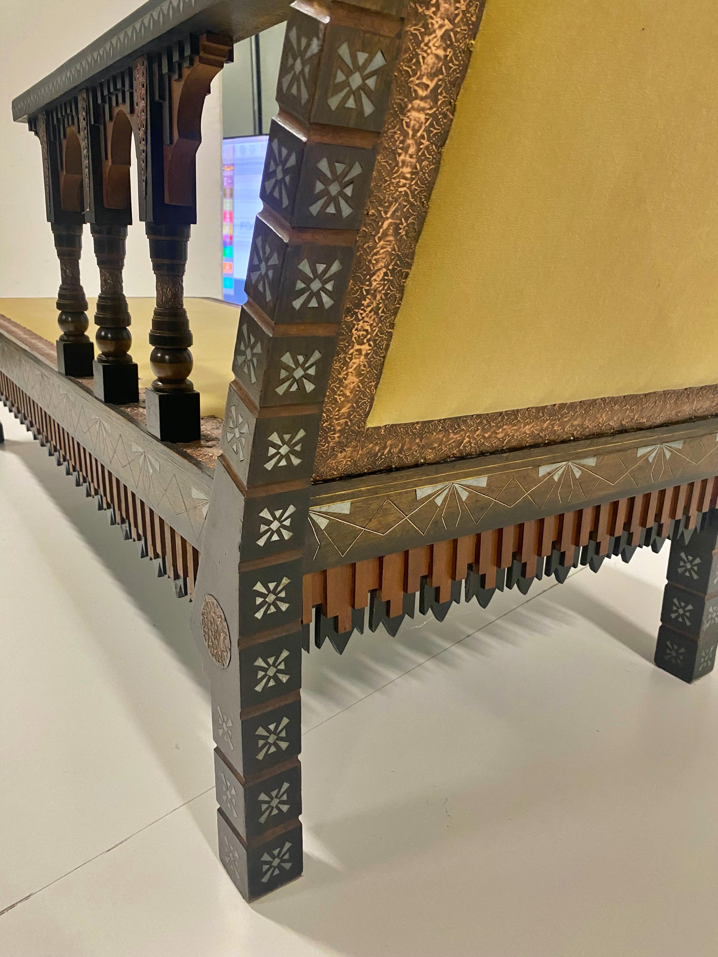Carlo Bugatti - Architectural Chaise Longue In Good Condition In Madrid, ES