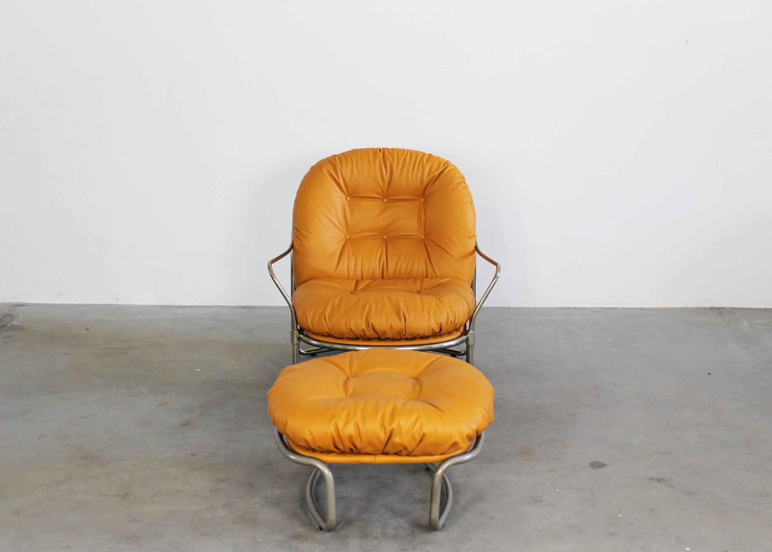 Other Carlo de Carli 915 Armchair with Footrest in Metal and Leather by Cinova 1970s For Sale