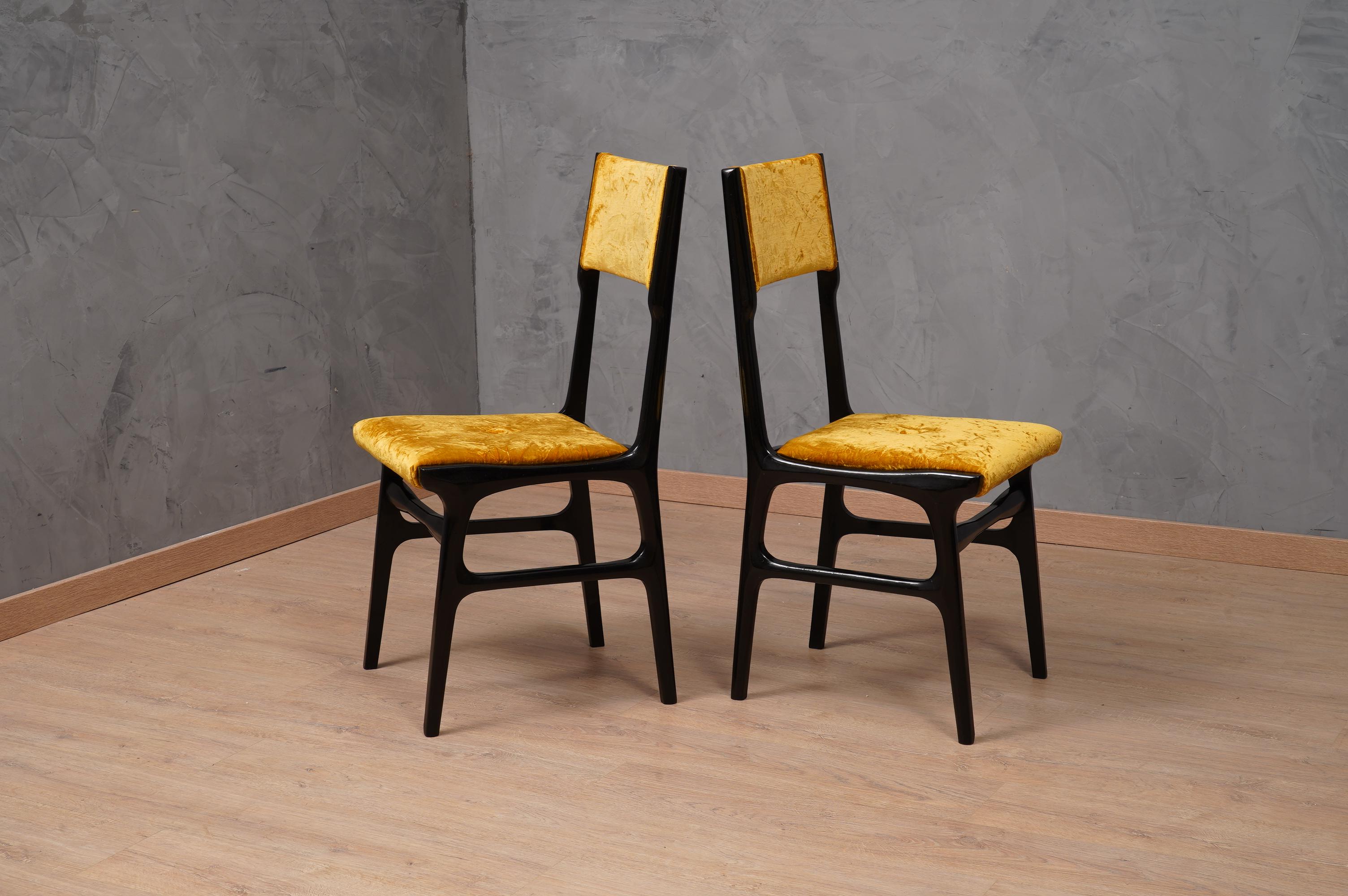 Mid-Century Modern Carlo De Carli attributed Gold Velvet Italian Midcentury Chairs, 1955