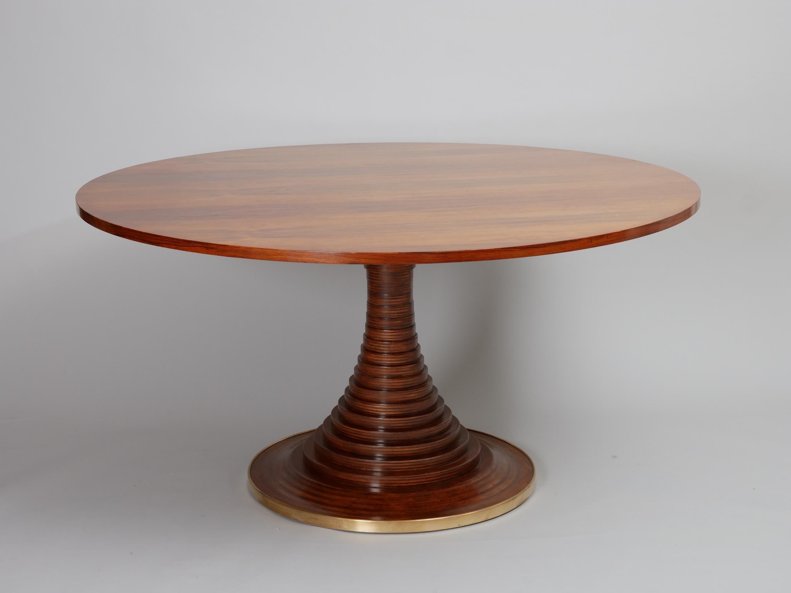 Beautiful centre or dining table designed by Carlo de Carli c1964 and produced by Sormani

The wood has been sympathetically restored and has a lovely warm patina. The brass band has been polished. 

Model 180



