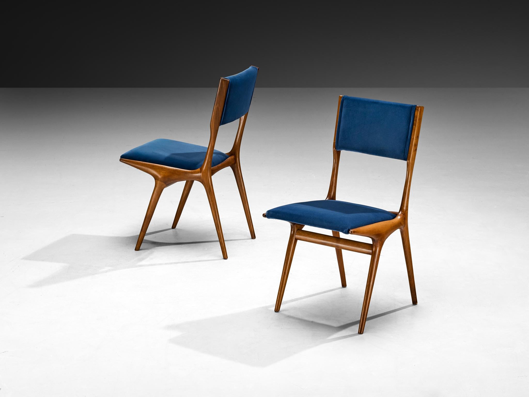 Carlo De Carli per Cassina Sedie da pranzo '634' Noce e tappezzeria blu in vendita 1