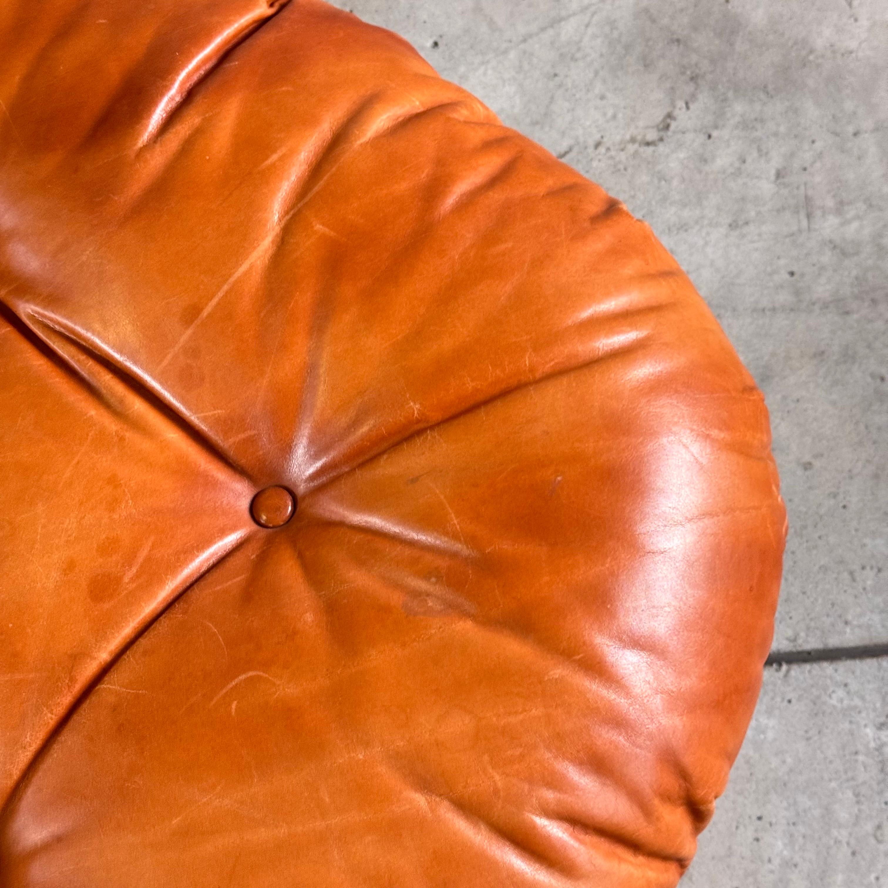 Carlo De Carli for Cinova, ‘915’ Lounge Chair with Ottoman, Italy, 1969 1