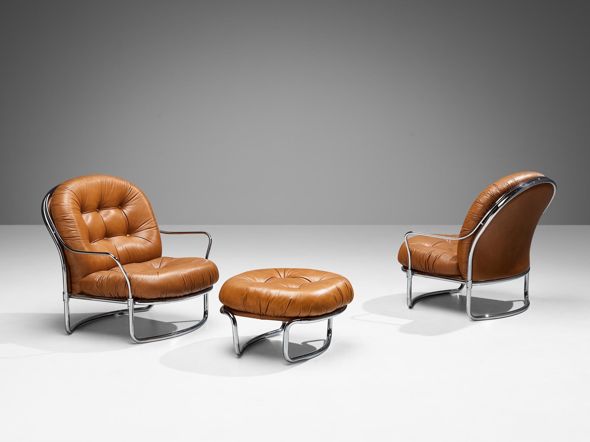 Carlo De Carli for Cinova, pair of '915' lounge chairs with ottoman, chrome-plated steel, cognac leather, Italy, design 1969

Beautiful set of armchairs and ottoman designed by Italian designer Carlo De Carli for manufacturer Cinova in 1969. These
