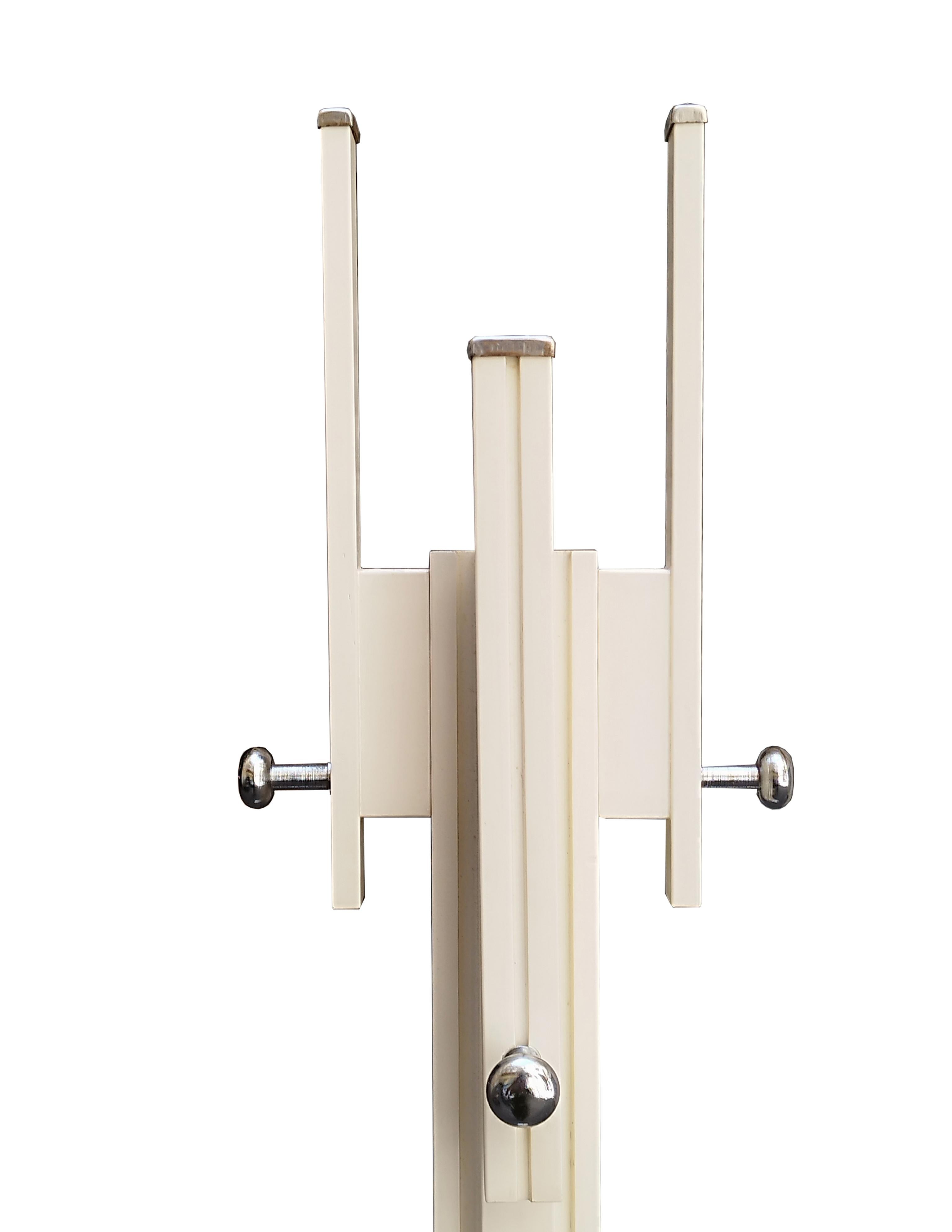 Mid-Century Modern Carlo de Carli for Fiarm White Wood Coat Rack, Italy, 1970s For Sale