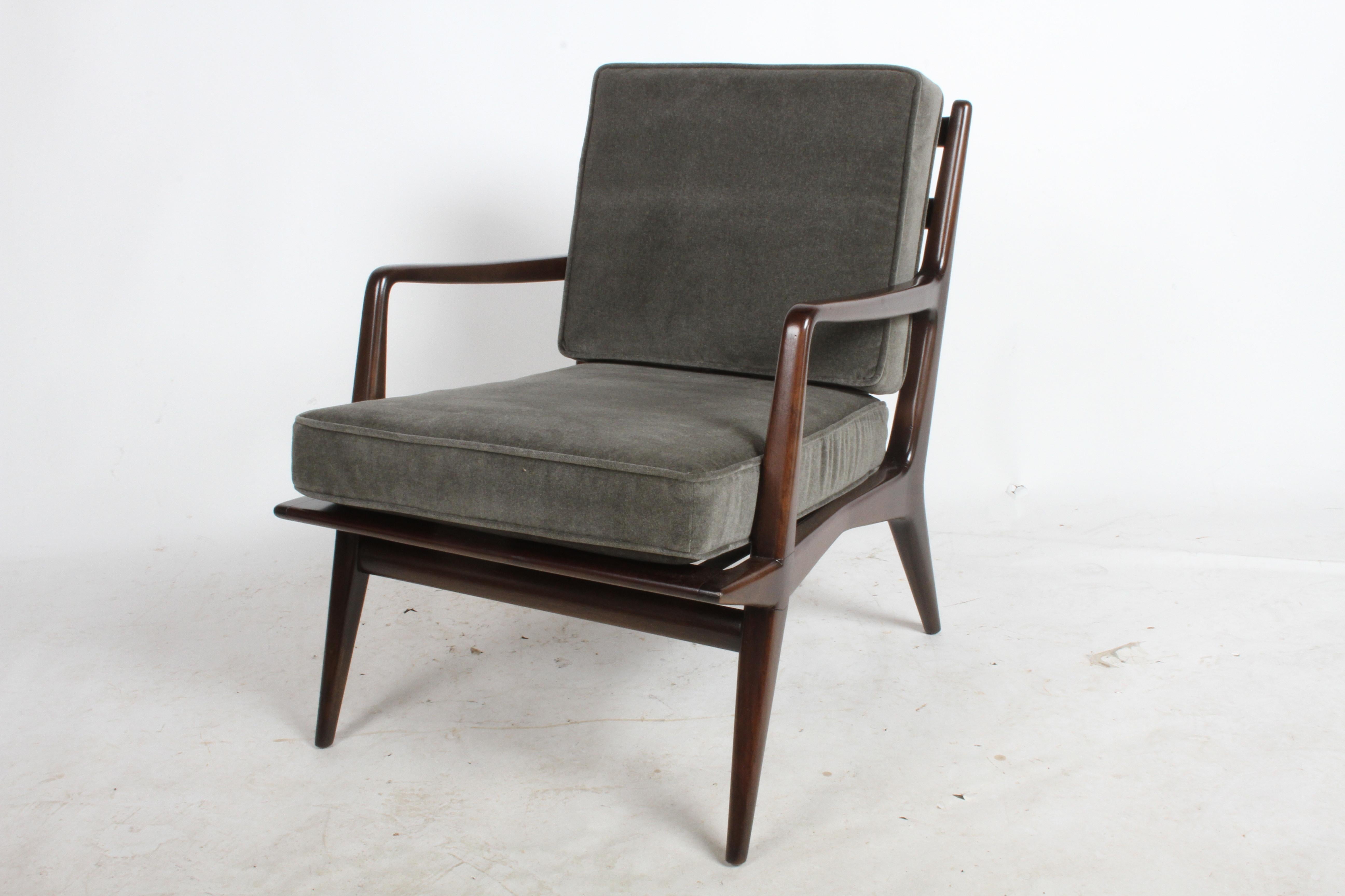 Carlo de Carli for M. Singer & Sons Lounge, Refinished / Mohair For Sale 3