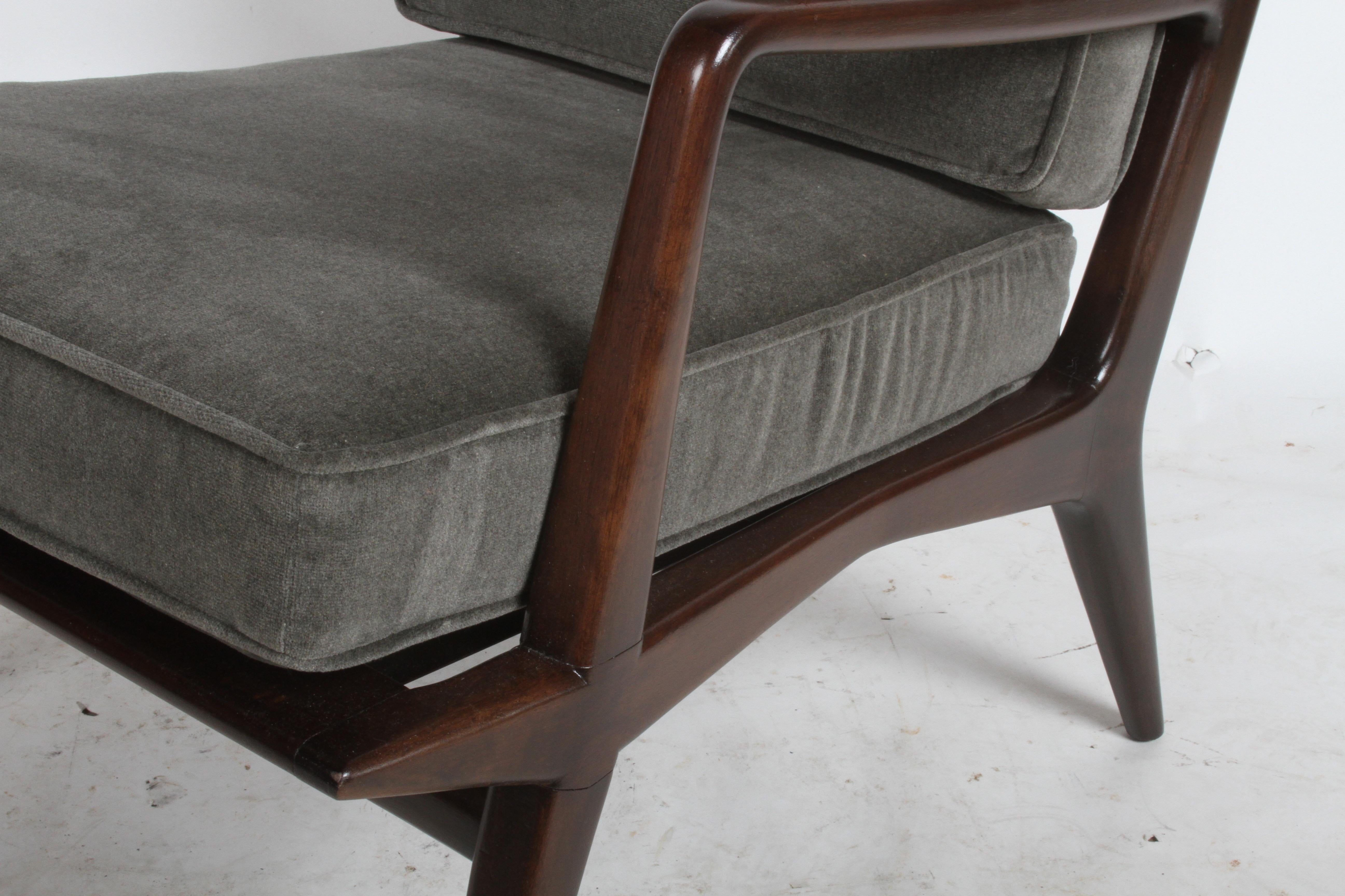 American Carlo de Carli for M. Singer & Sons Lounge, Refinished / Mohair For Sale