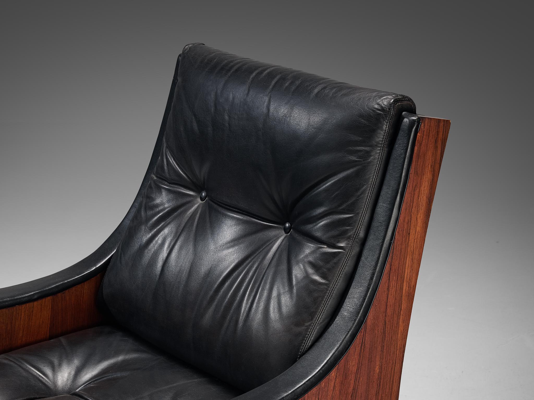 Carlo de Carli for Sormani Pair of 'PIPA' Lounge Chairs in Leather  In Good Condition For Sale In Waalwijk, NL