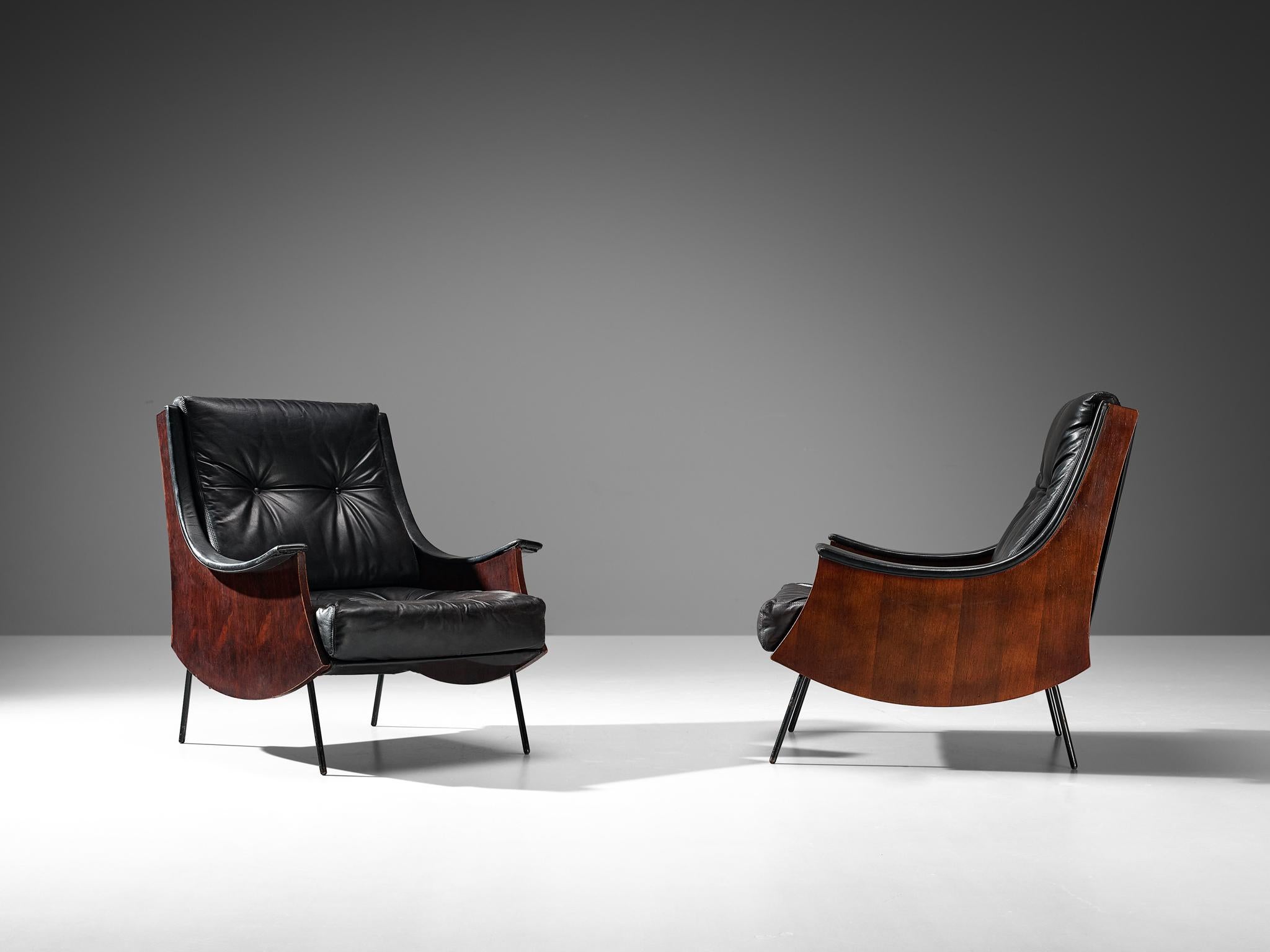 Mid-20th Century Carlo de Carli for Sormani Pair of 'PIPA' Lounge Chairs in Leather  For Sale