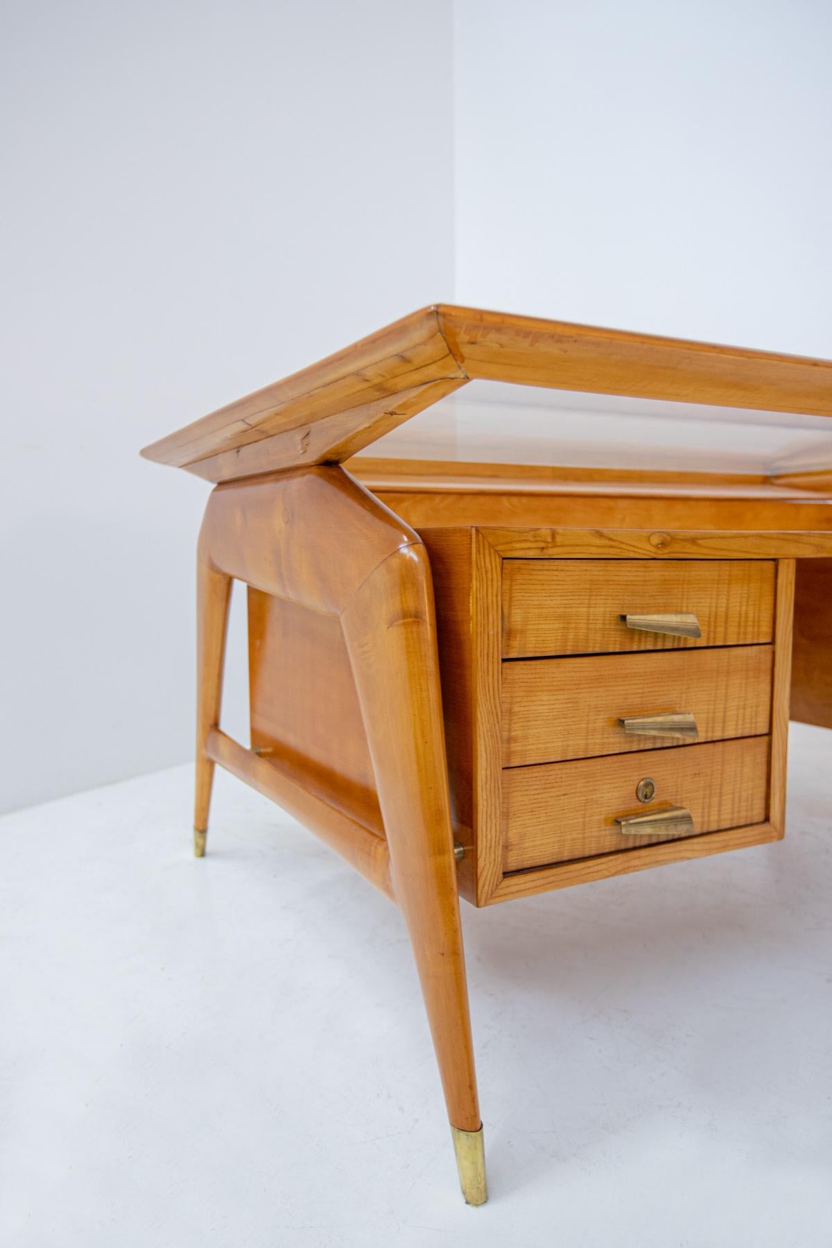 Carlo de Carli Important Desk in Wood Glass and Brass, 1950s Published 6