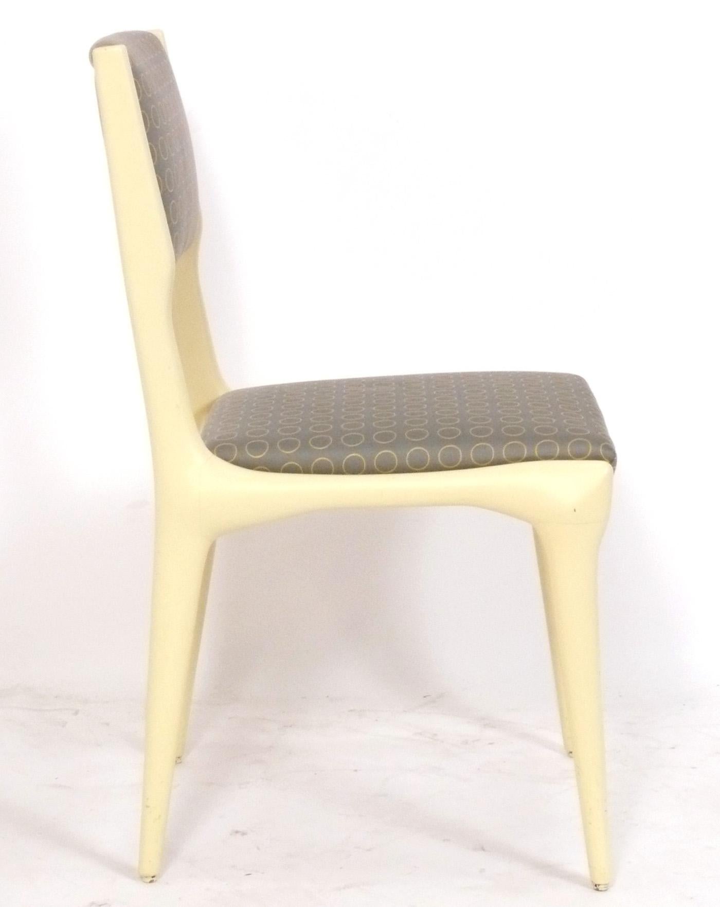 Mid-Century moderno Set di 8 sedie da pranzo Carlo De Carli rifinite in un colore a tua scelta in vendita