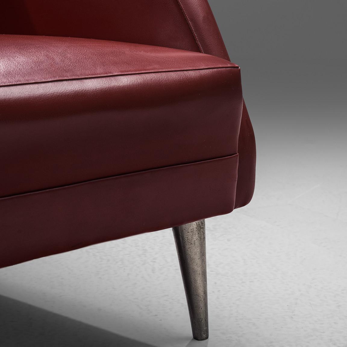 Mid-Century Modern 1950s Carlo de Carli Lounge Chair in Burgundy Red Fabric with Nickel Feet For Sale