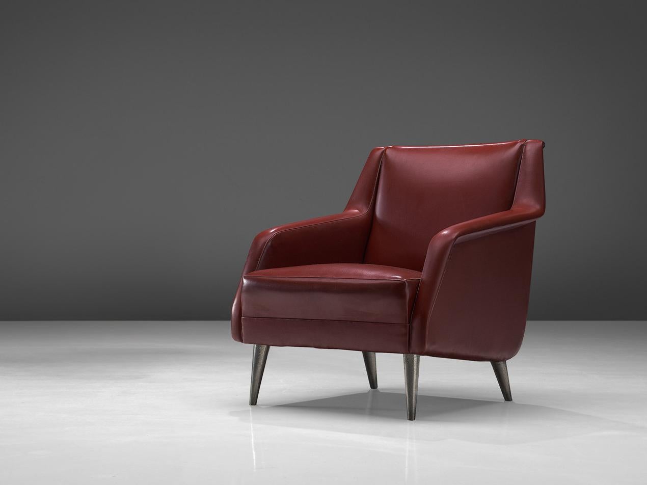 Italian 1950s Carlo de Carli Lounge Chair in Burgundy Red Fabric with Nickel Feet For Sale