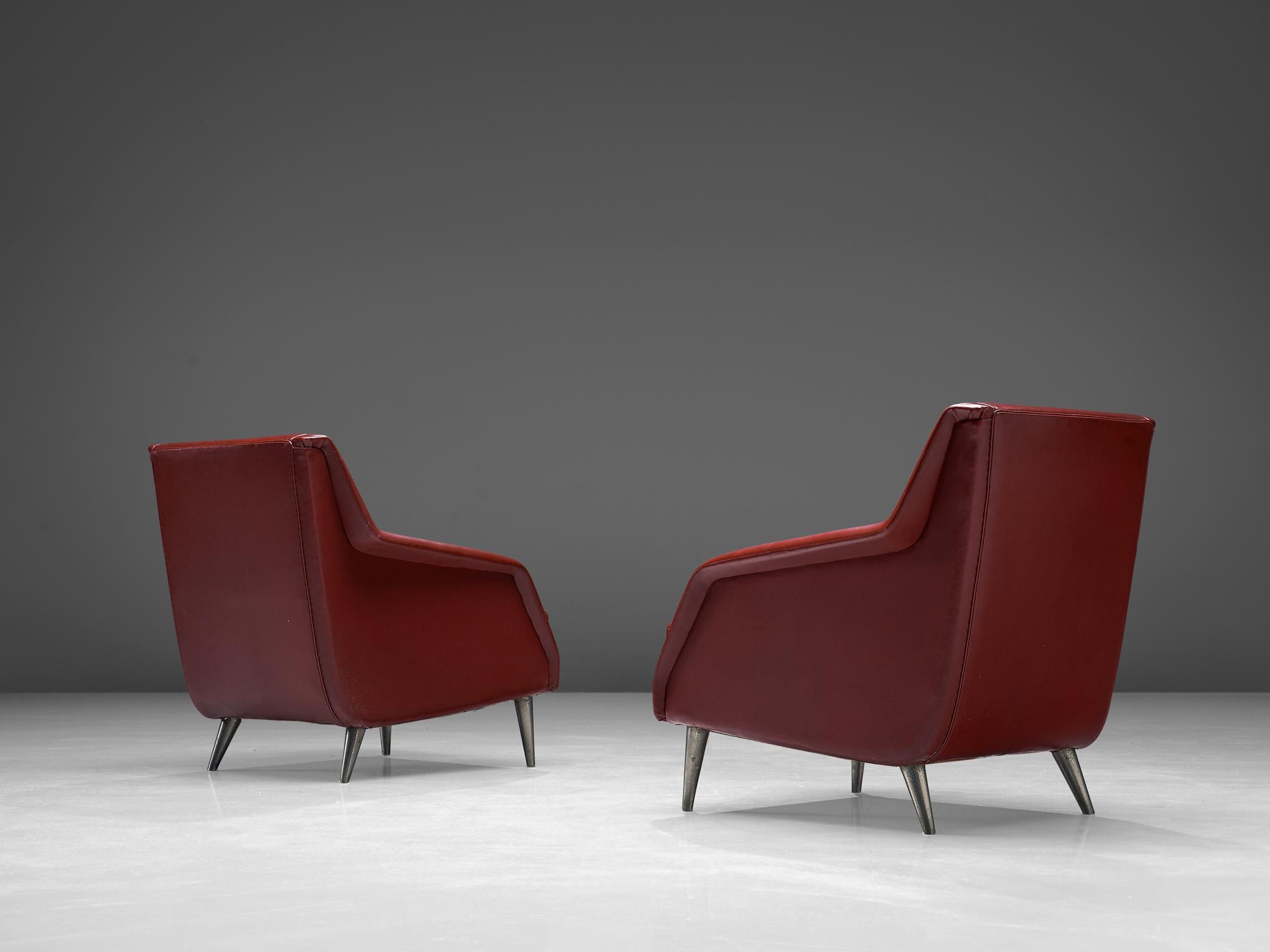 Italian 1950s Carlo de Carli Lounge Chairs in Burgundy Red Fabric with Nickel Feet For Sale