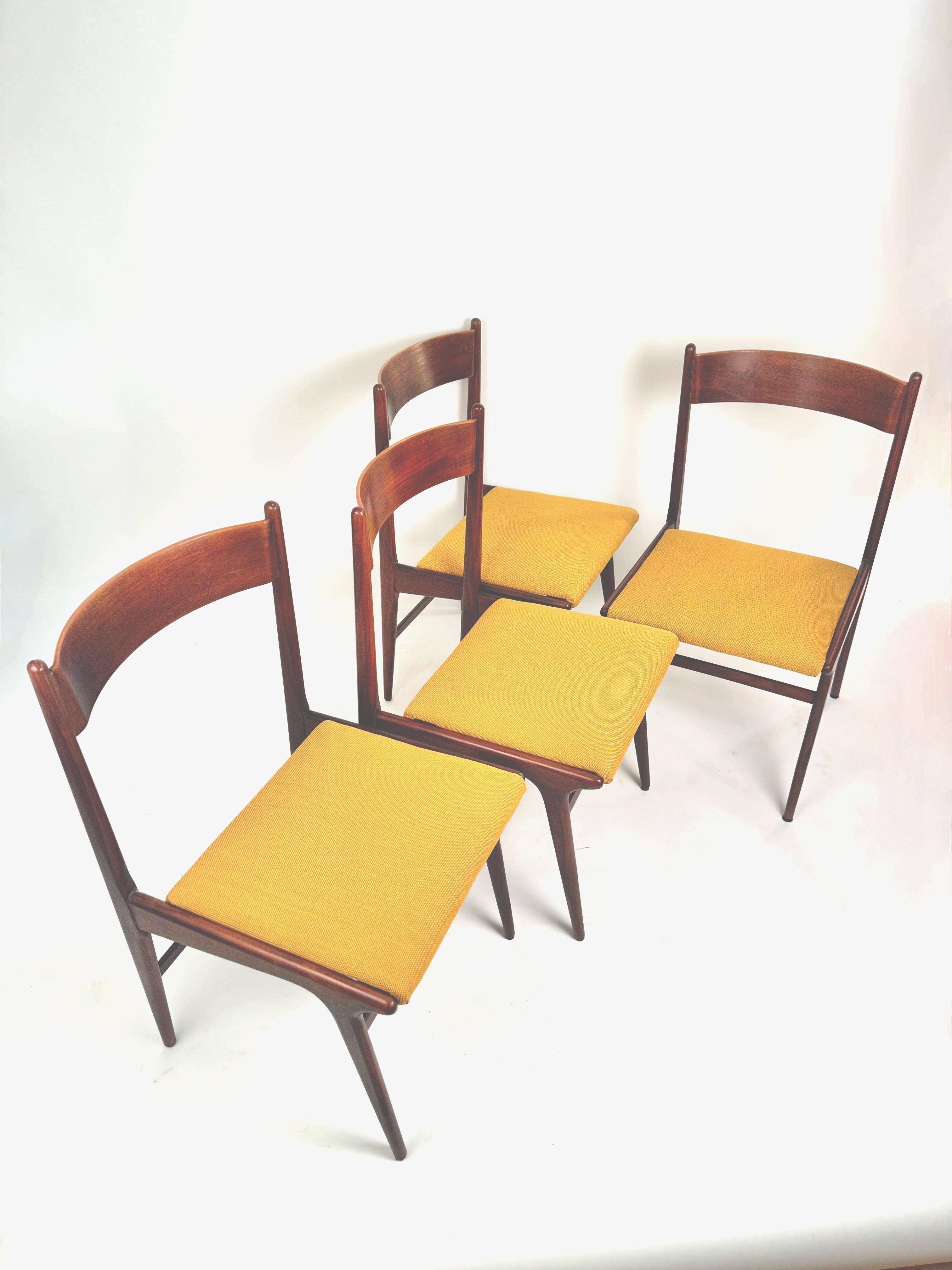 Carlo de Carli MidSet of Four Teak Dining Chairs in Kvadrat Yello Fabric, 1960s For Sale 6
