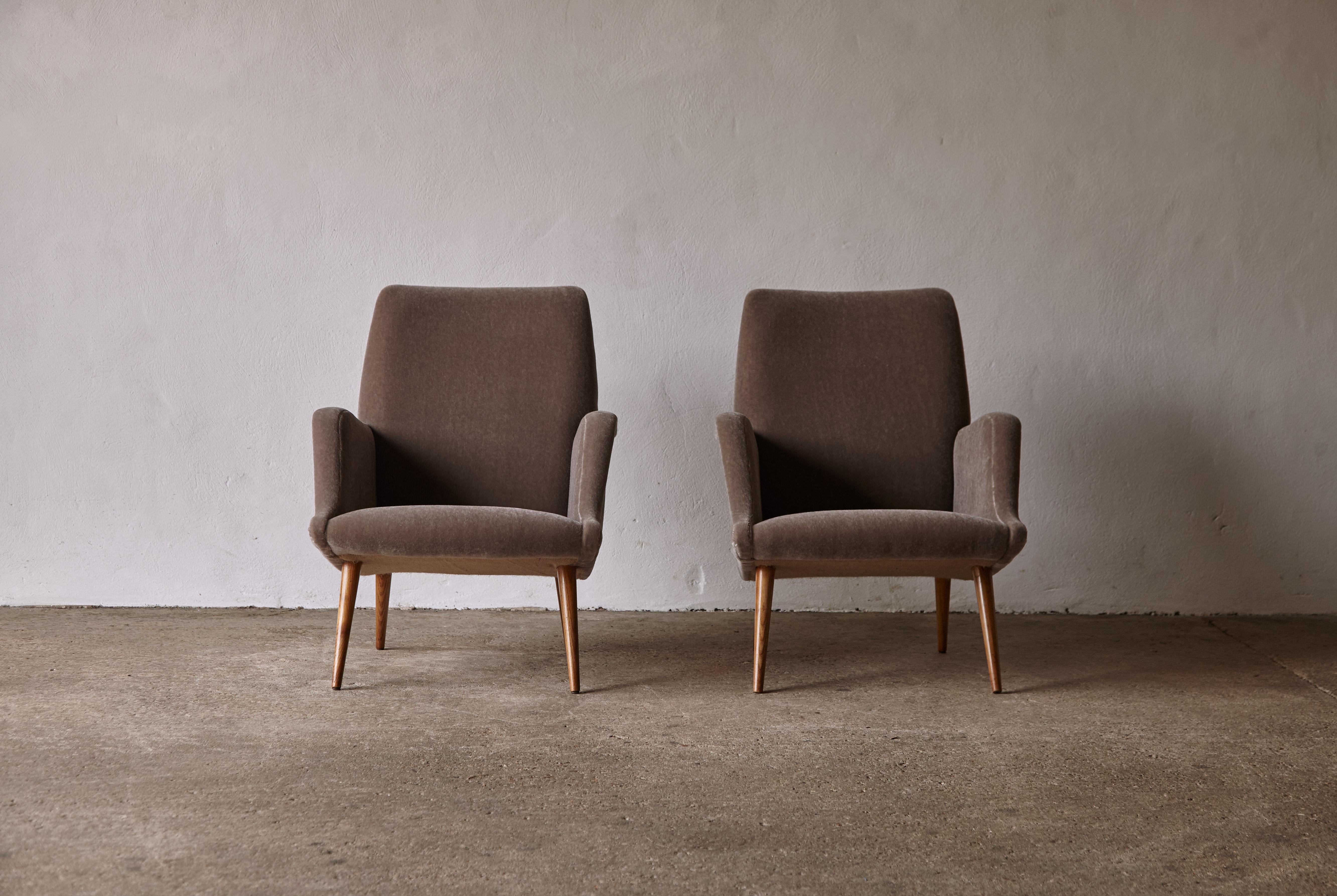 Carlo de Carli Model 806 Chairs, Produced by Cassina, Italy, 1950s In Good Condition For Sale In London, GB