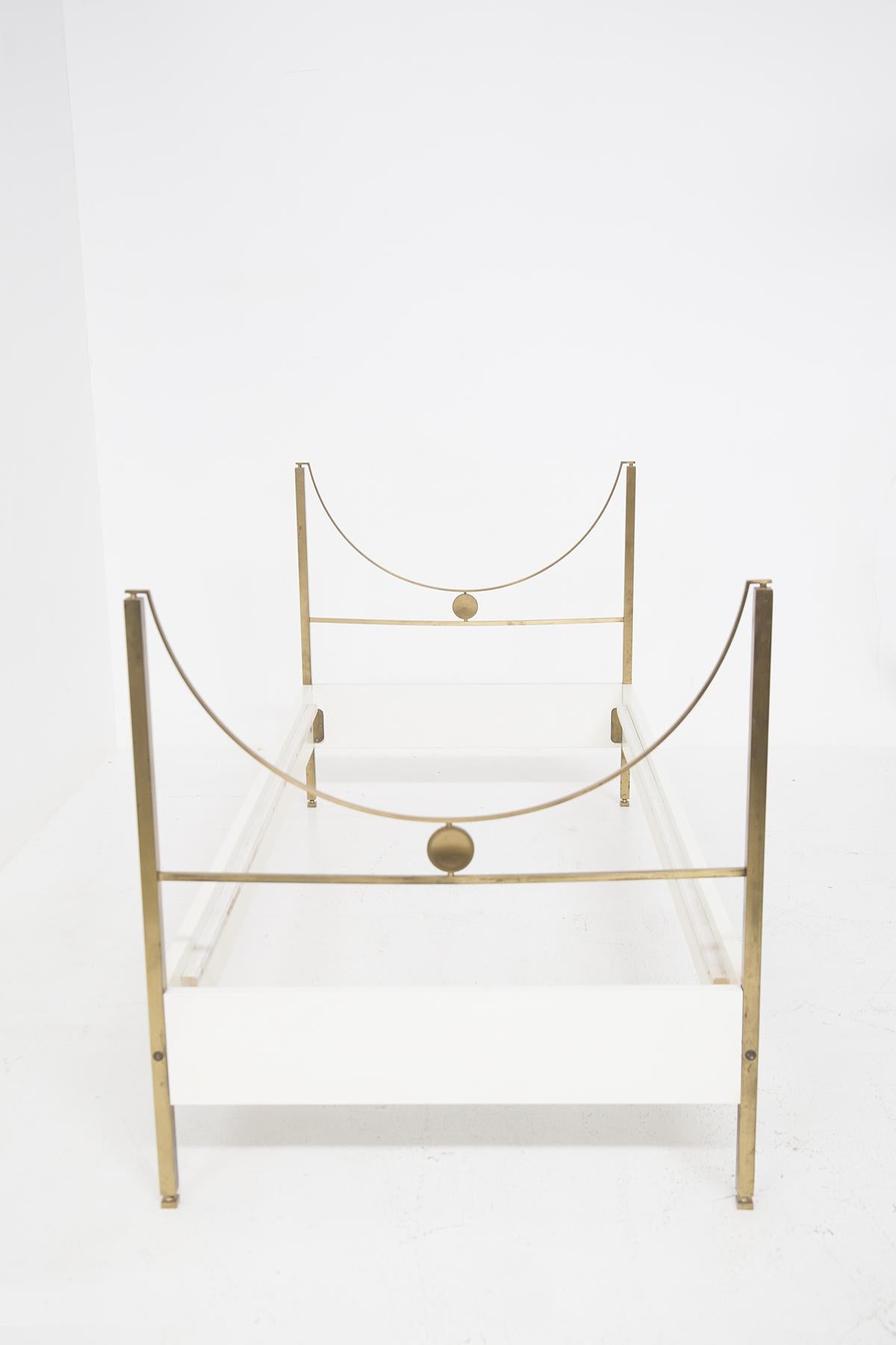 Carlo de Carli Pair of Vintage Single Beds in Wood and Brass In Good Condition In Milano, IT