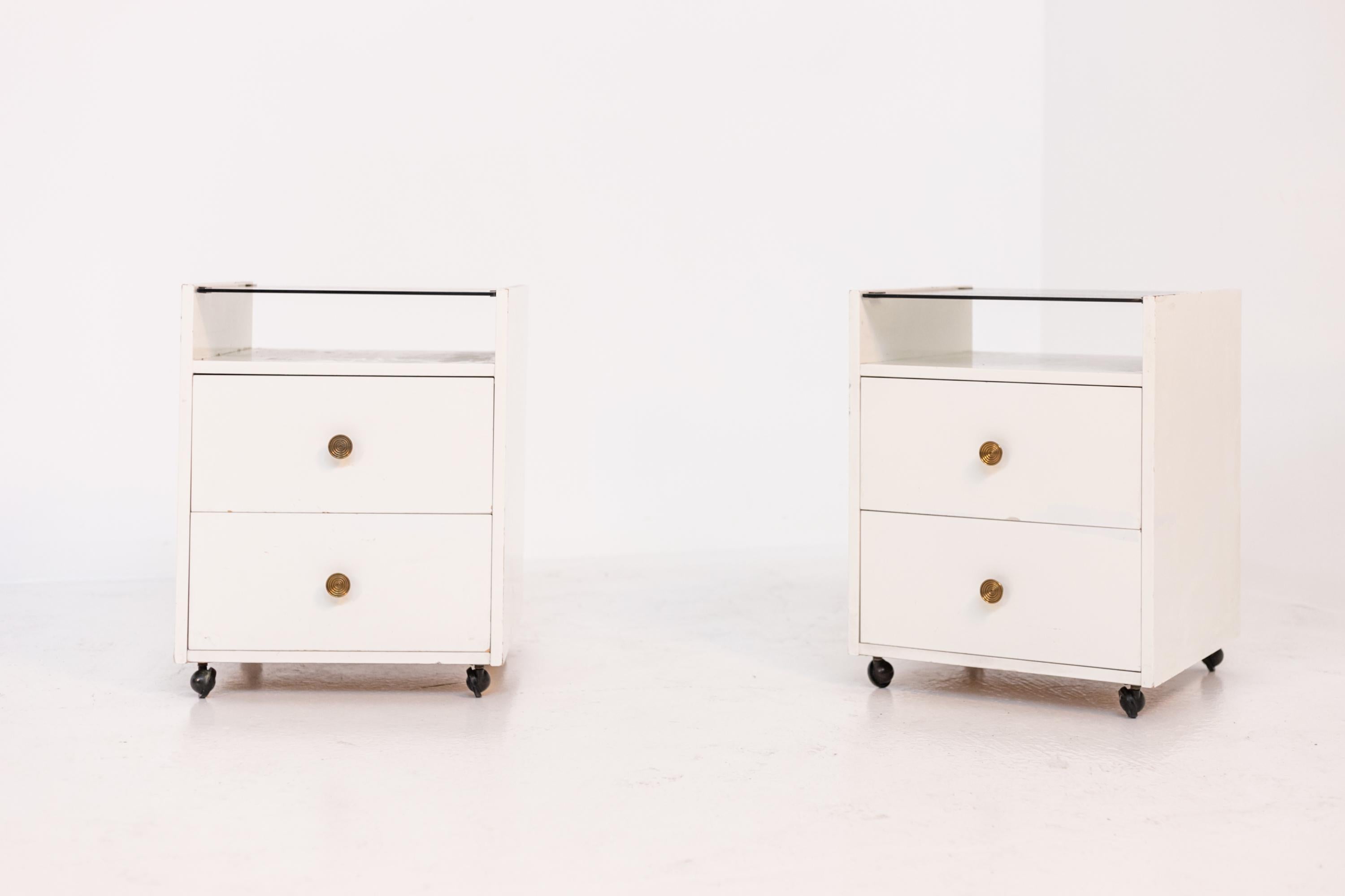 Carlo de Carli Pair of White Night Stand for Sormani in Wood Brass and Glass 7