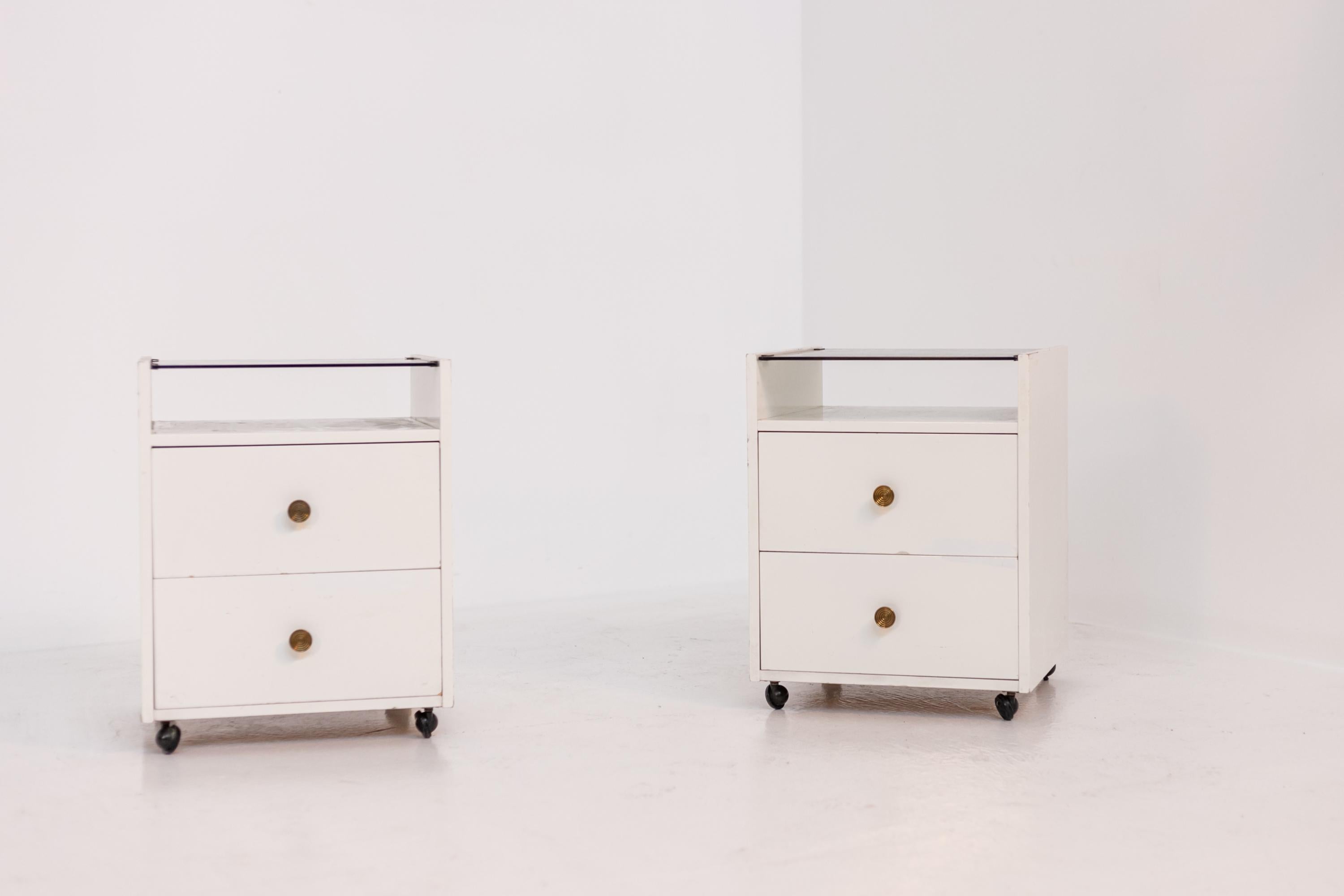 Mid-Century Modern Carlo de Carli Pair of White Night Stand for Sormani in Wood Brass and Glass