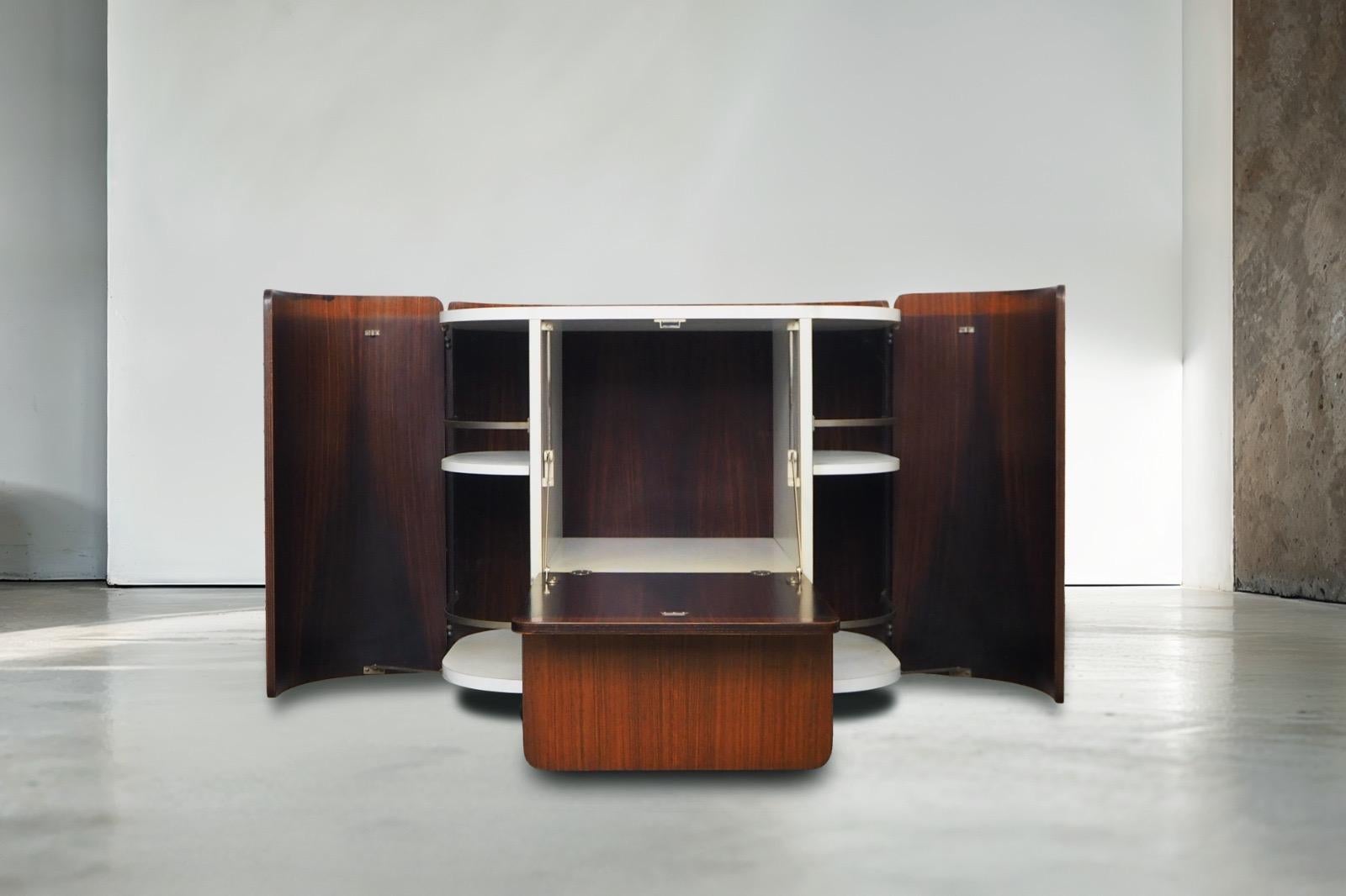 Carlo de Carli per Fiarm , mobile bar trasformabile en Excelente estado para la venta en Milan, IT