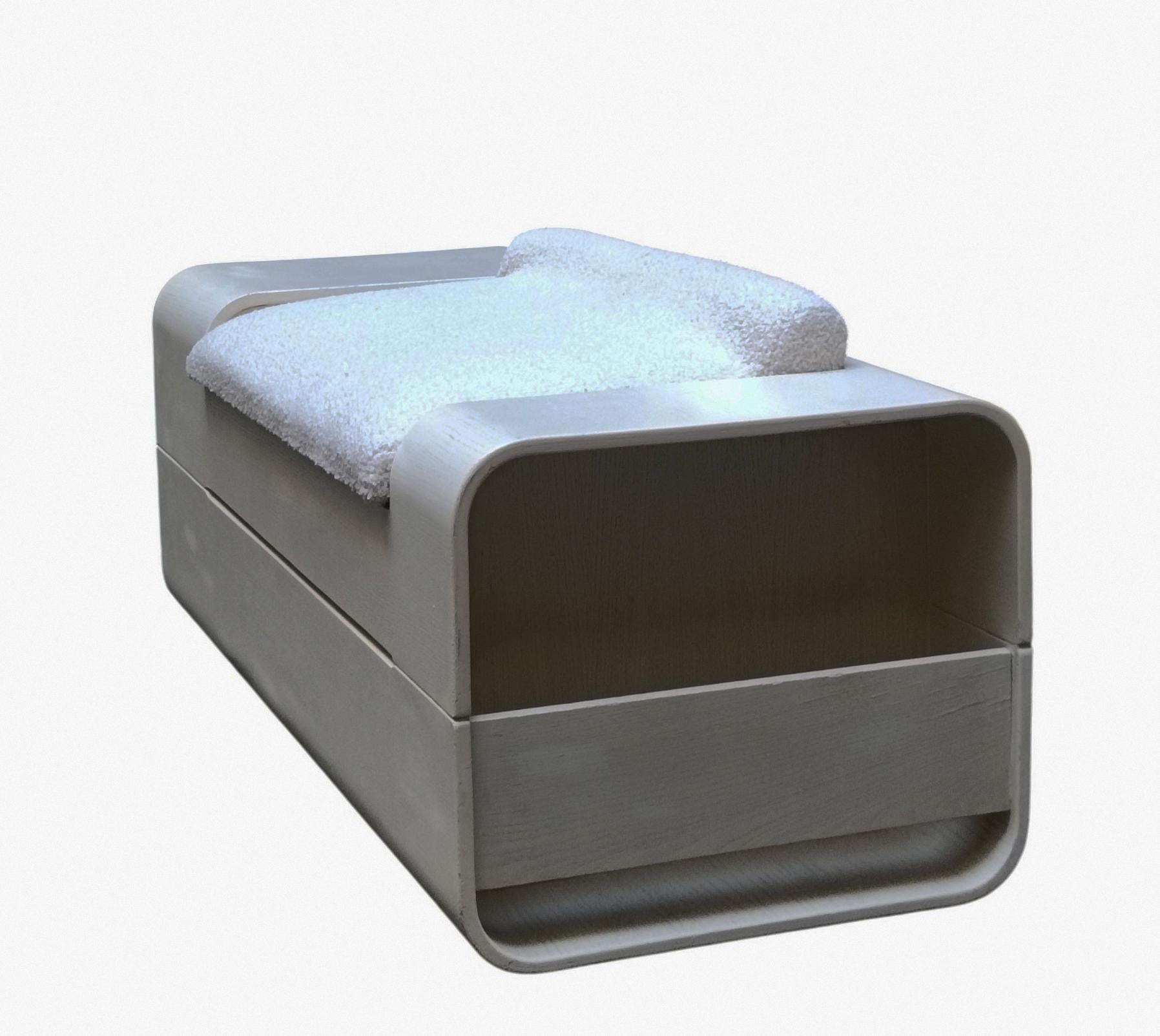 Mid-Century Modern Carlo de Carli per Fiarm Panca in Legno Bianco con Vano Contenitore, Italia 1970 For Sale