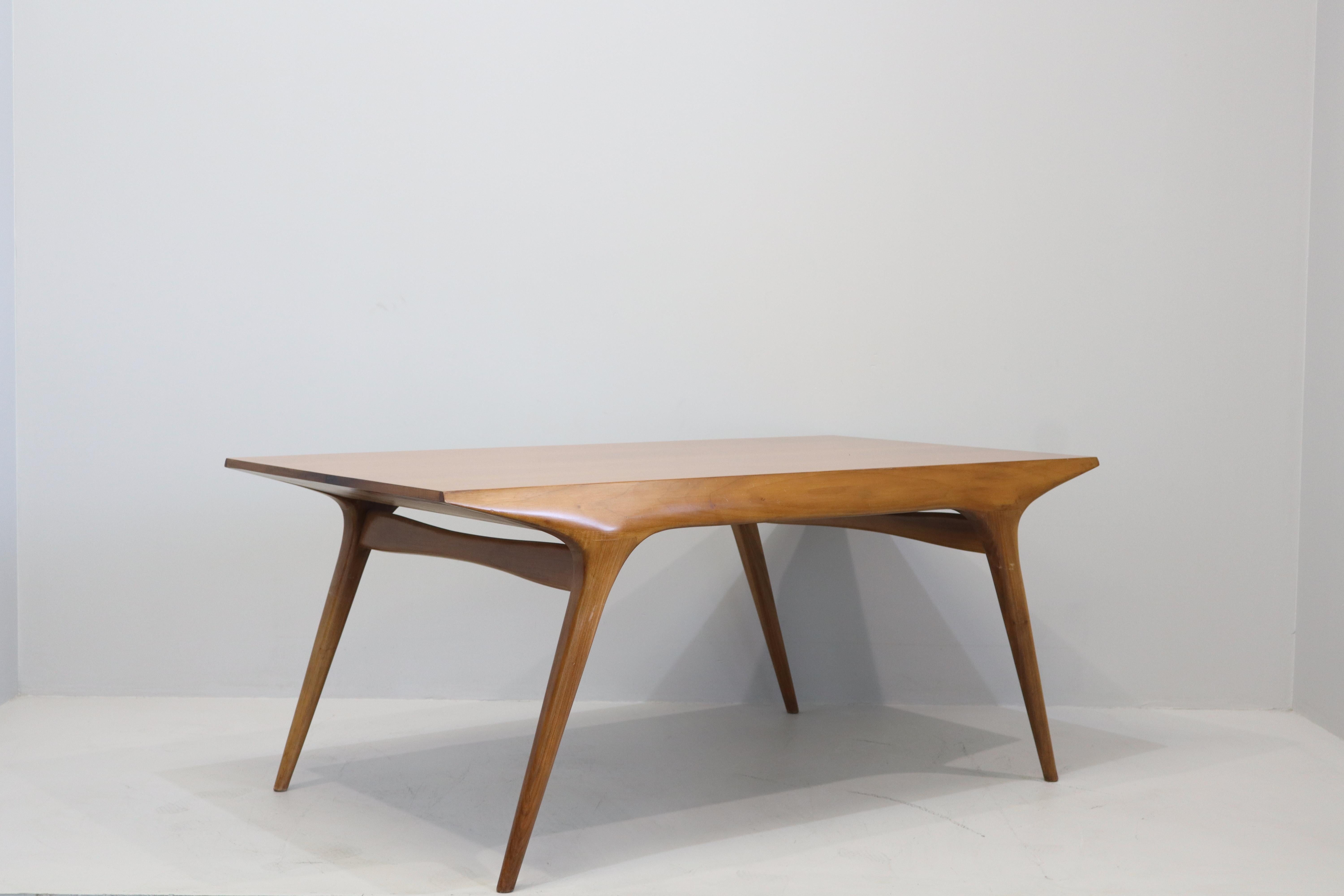 Carlo De Carli Raro Tavolo da pranzo italiano in Wood in vendita 4
