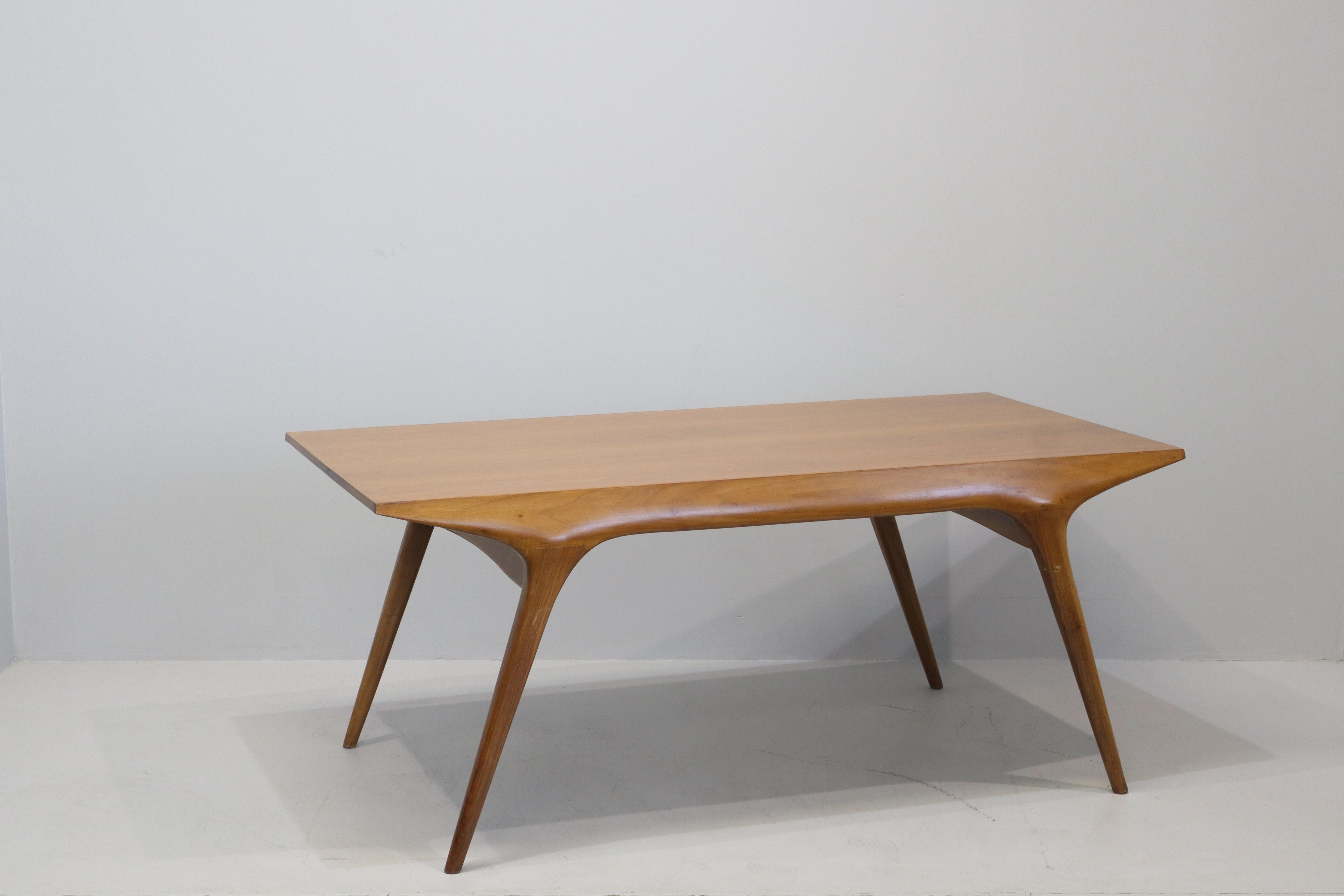 XX secolo Carlo De Carli Raro Tavolo da pranzo italiano in Wood in vendita