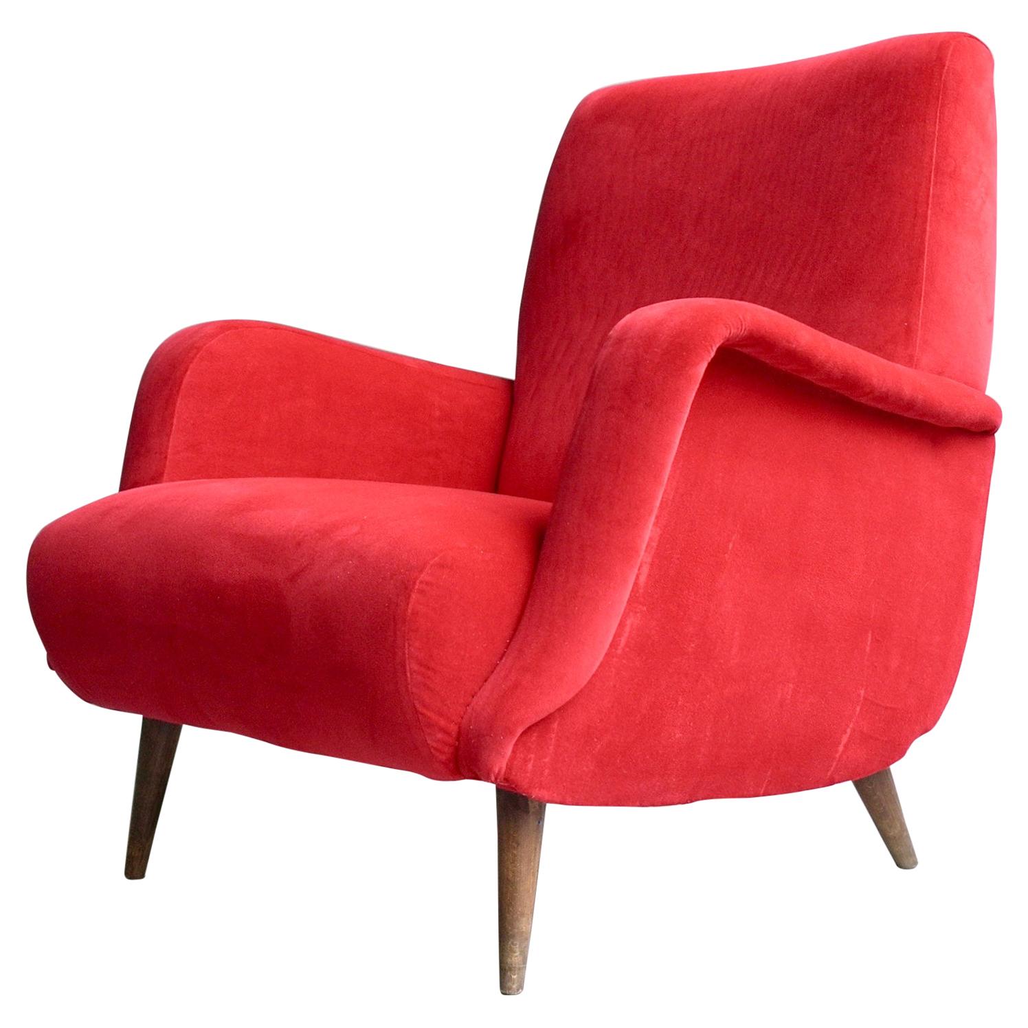 Carlo de Carli Red velvet and Walnut Armchair Model 806 by Cassina, Italy, 1955 For Sale