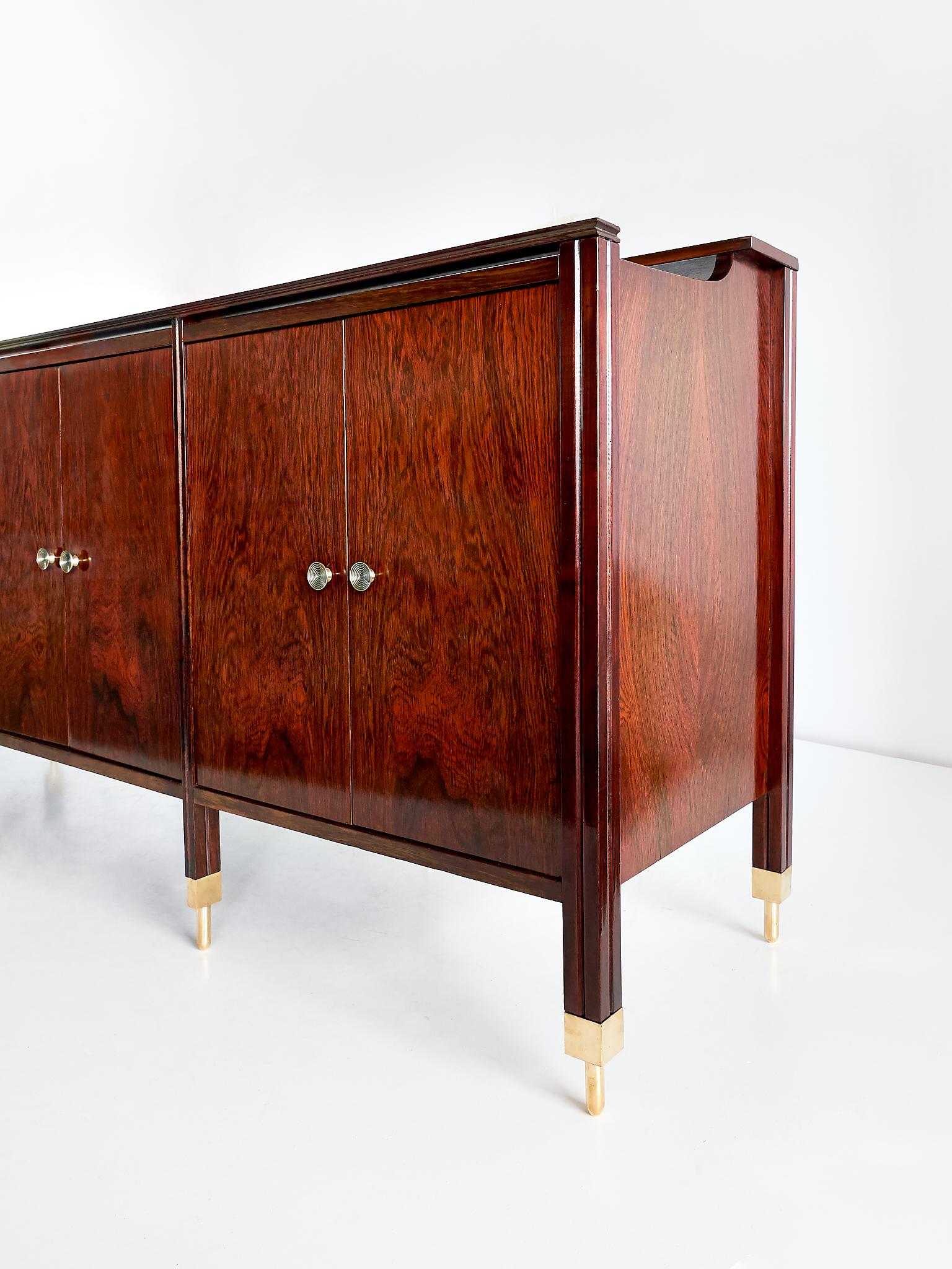 Mid-Century Modern Carlo de Carli Sideboard in Rosewood and Brass for Sormani, Italy, 1964 For Sale