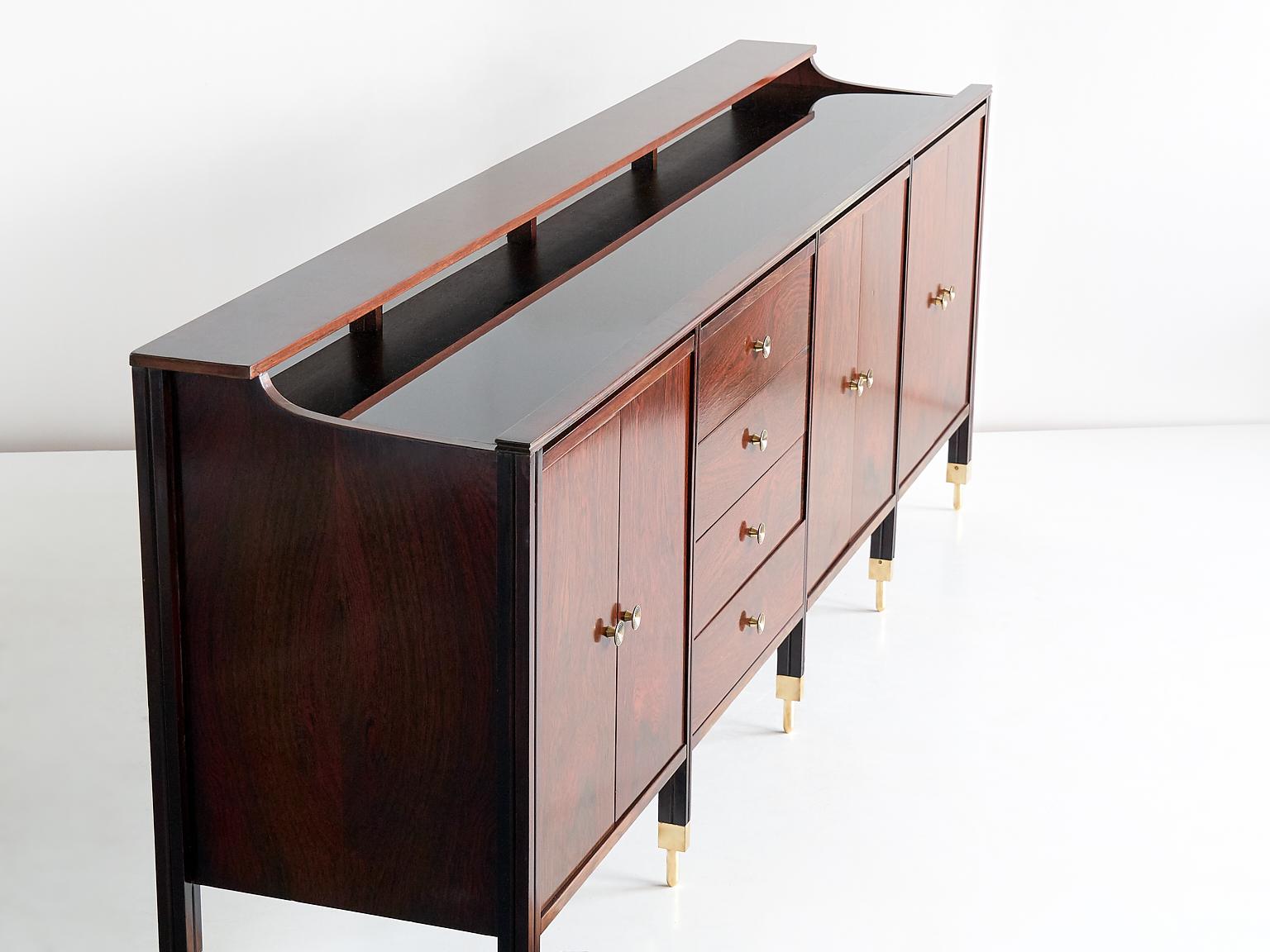 Carlo de Carli Sideboard in Rosewood and Brass for Sormani, Italy, 1964 For Sale 2